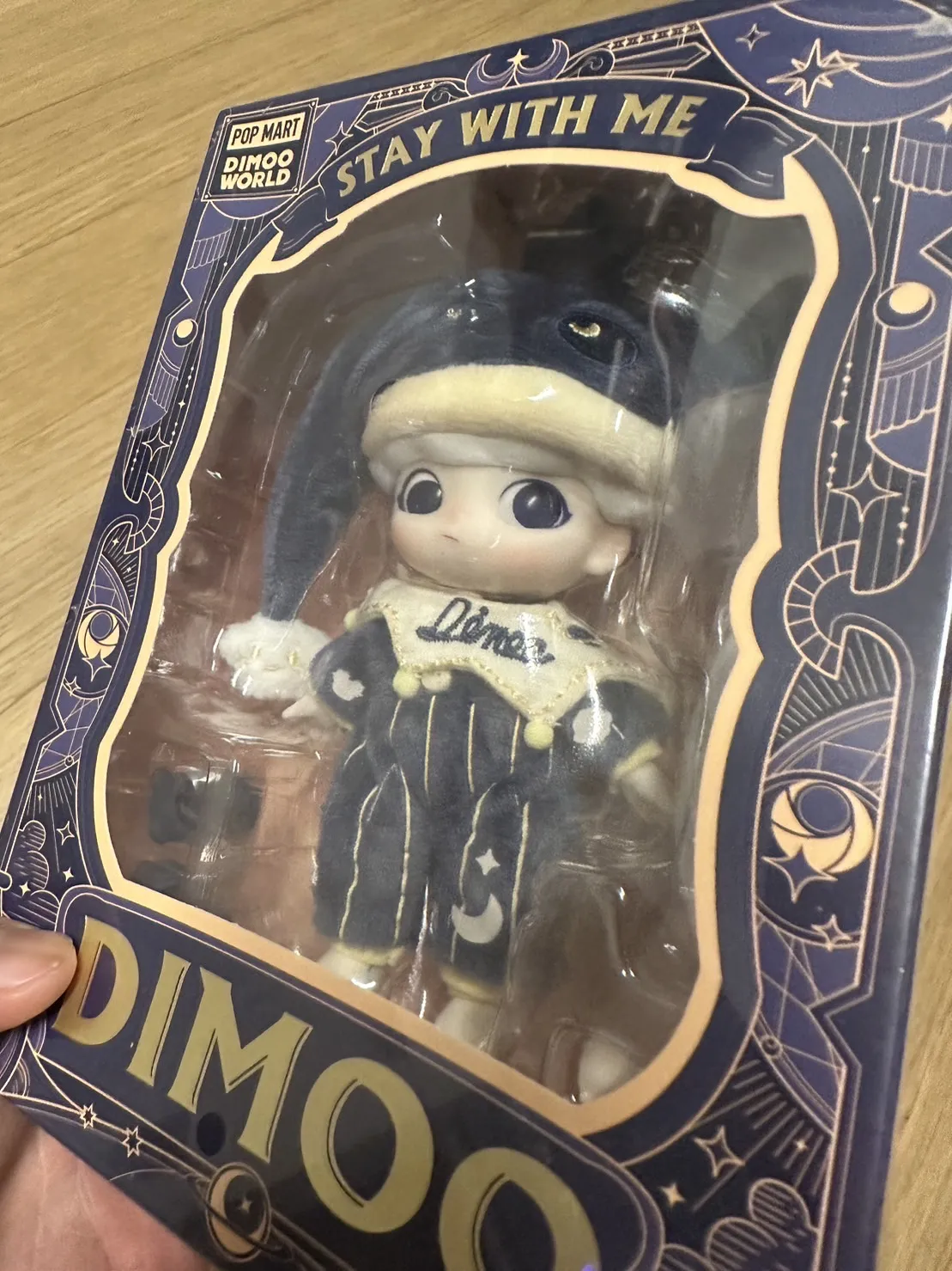 No. 1128 ディモフィギュア DIMOO Stay With Me Action Figure - Figurine - POP MART