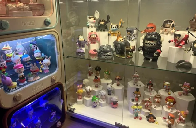 ラブブ コンテナ the monsters display container ラブブ コンテナ the monsters display container THE MONSTERS