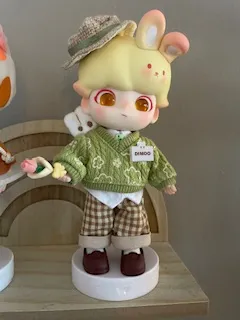 DIMOO Holiday Rabbit Action Figure | Action Figure - POP MART