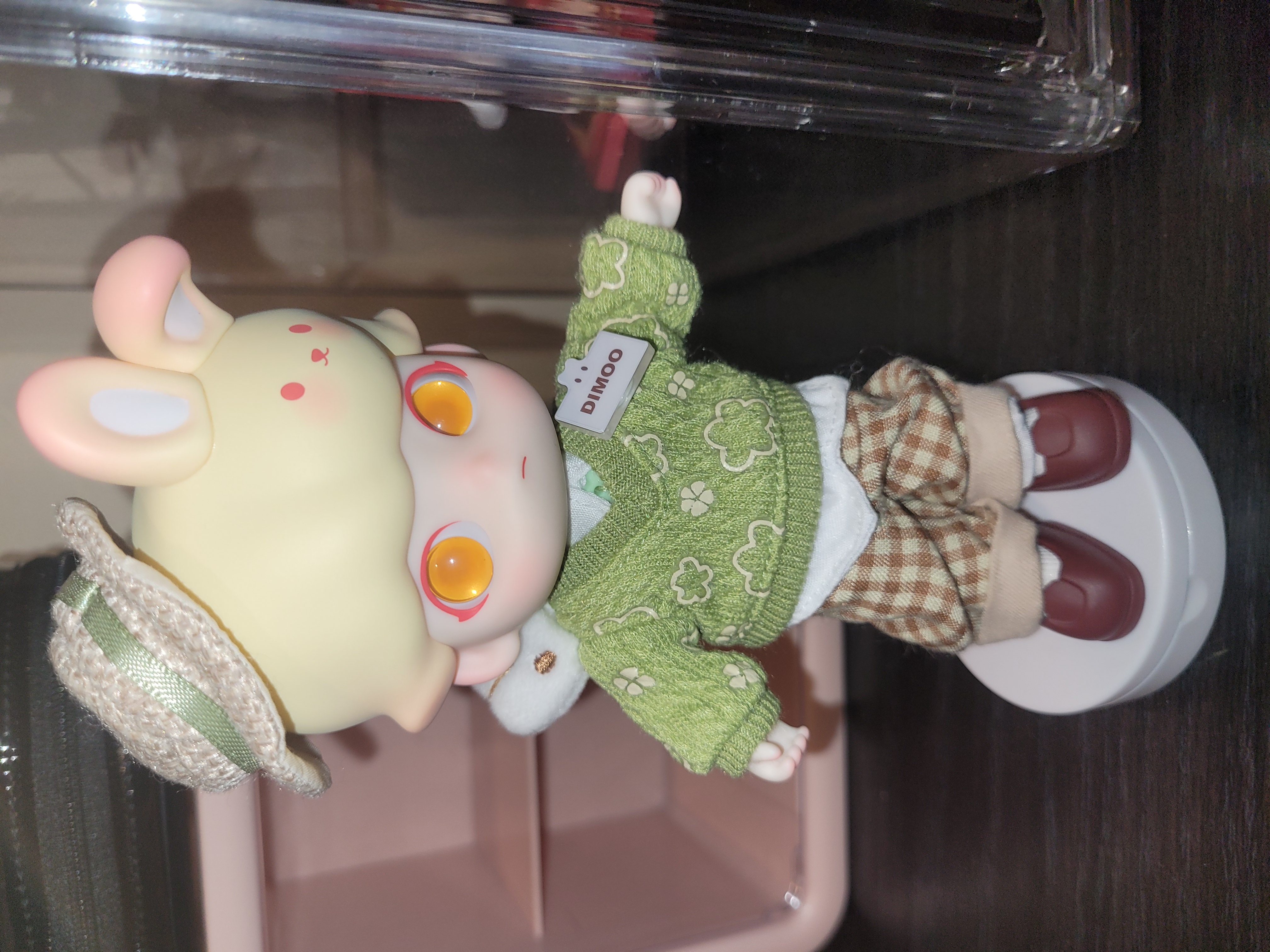 DIMOO犬張子サンタコスチューム　限定　 Popmart POP MART - POP MART added a new photo.