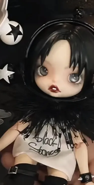 SKULLPANDA × NANA-Osaki Nana Figurine | MEGA Collection