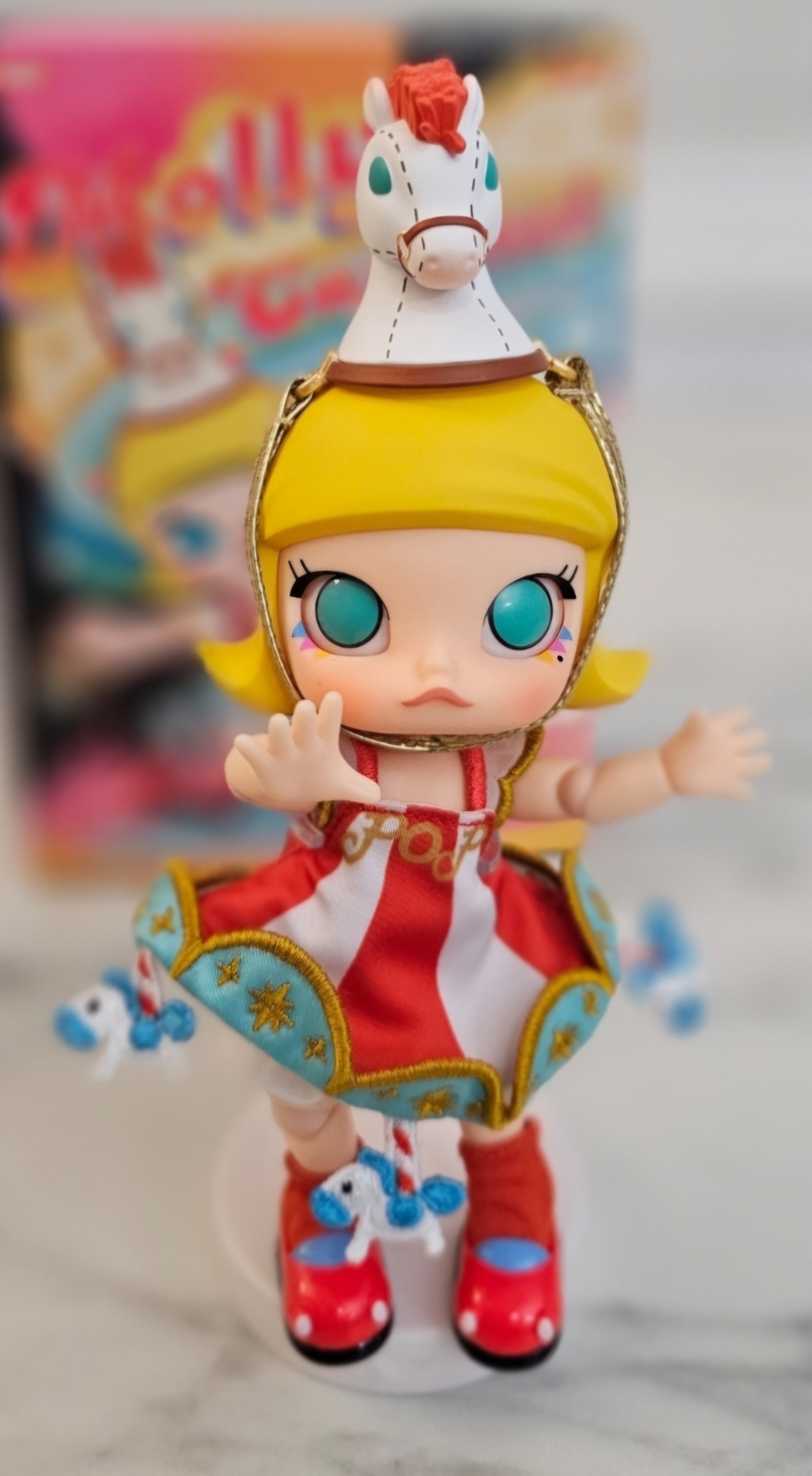 MOLLY Carousel アクションフィギュア　pop mart MEGA ROYAL MOLLY 1000% Shana Chang. Dun Huang-Copy - POP