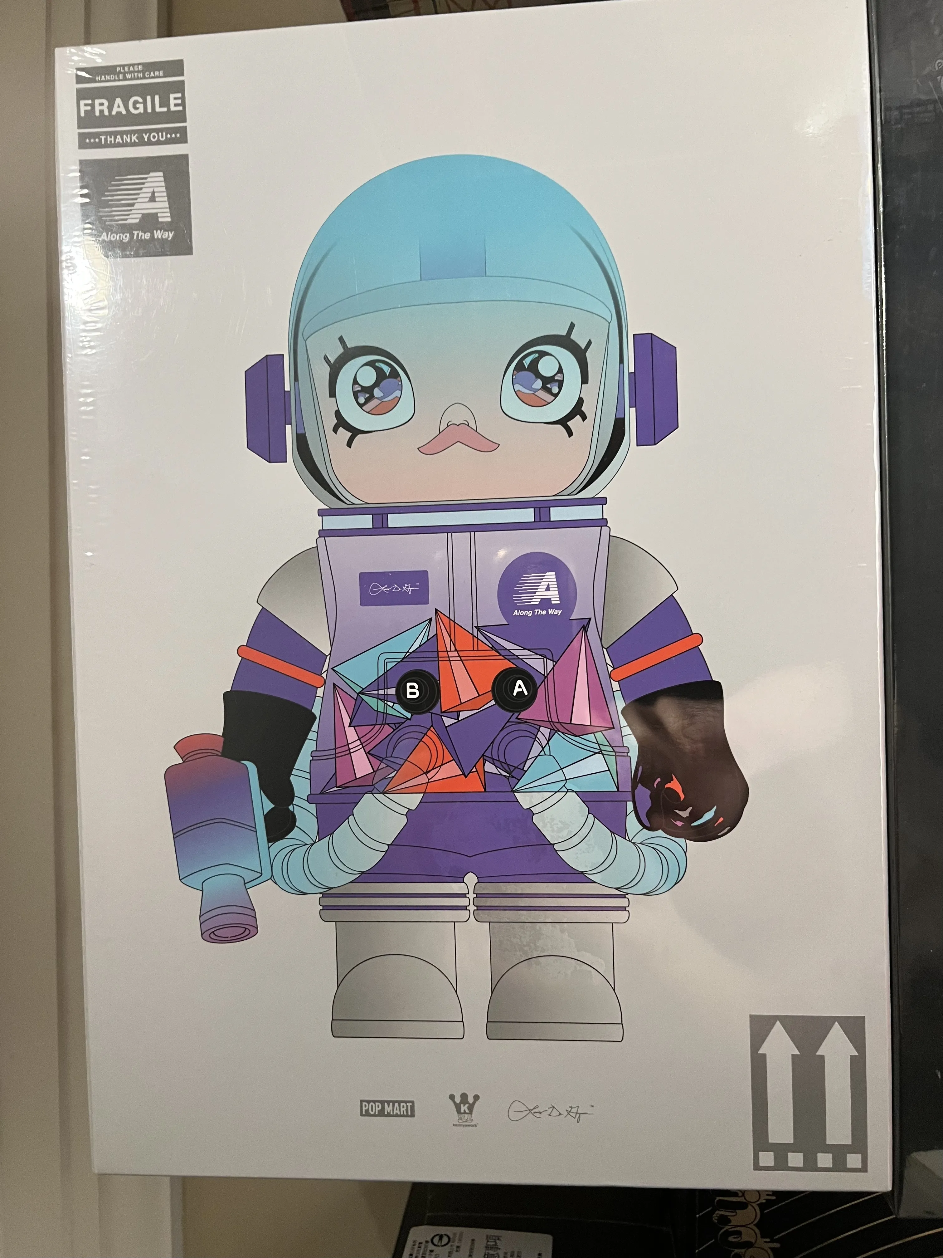 MEGA SPACE MOLLY 400% Louis De Guzman - POP MART (United States) MEGA SPACE MOLLY 400% Louis De Guzman - POP MART (United States)