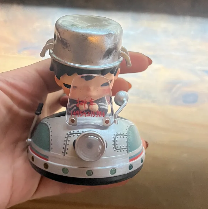 Hirono×Universal Explorer Figure | Designer Figure - POP Hirono×Universal Explorer Figure | Designer Figure - POP