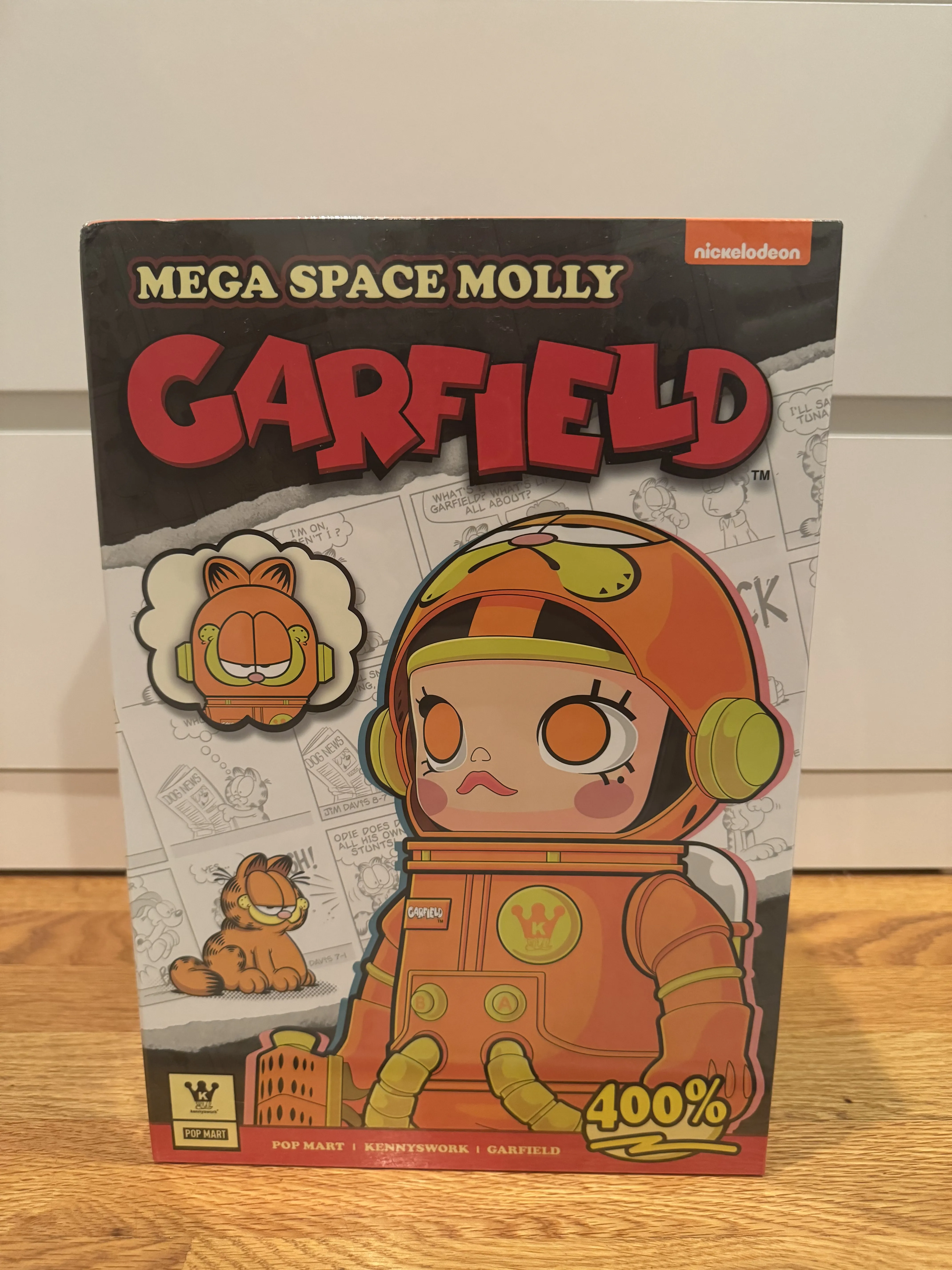 MEGA SPACE MOLLY 400% Garfield - POP MART (Canada) MEGA SPACE MOLLY 400% Garfield - POP MART (Canada)
