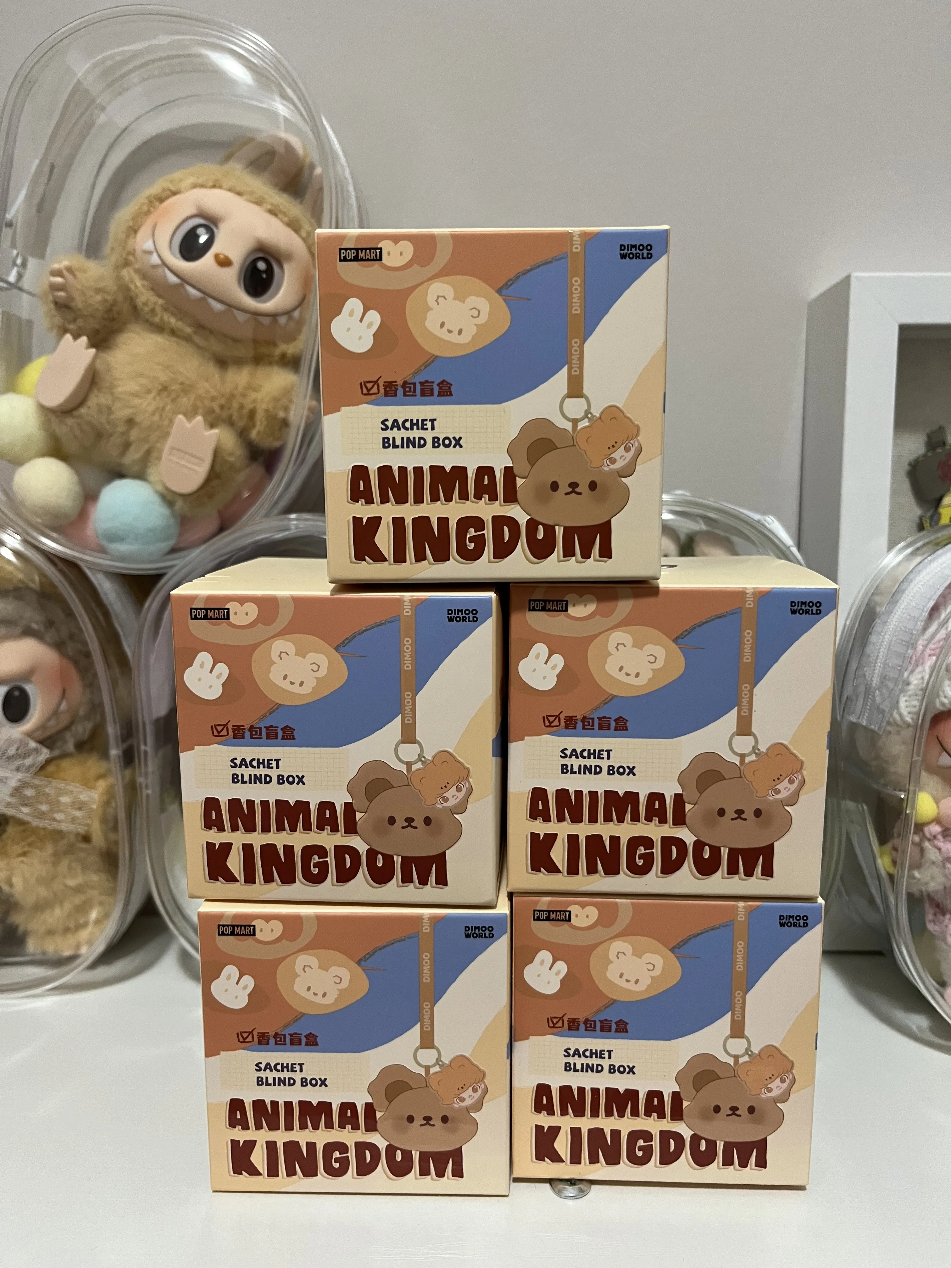 DIMOO Animal Kingdom Series | Sachet Blind Box - POP MART (Canada)