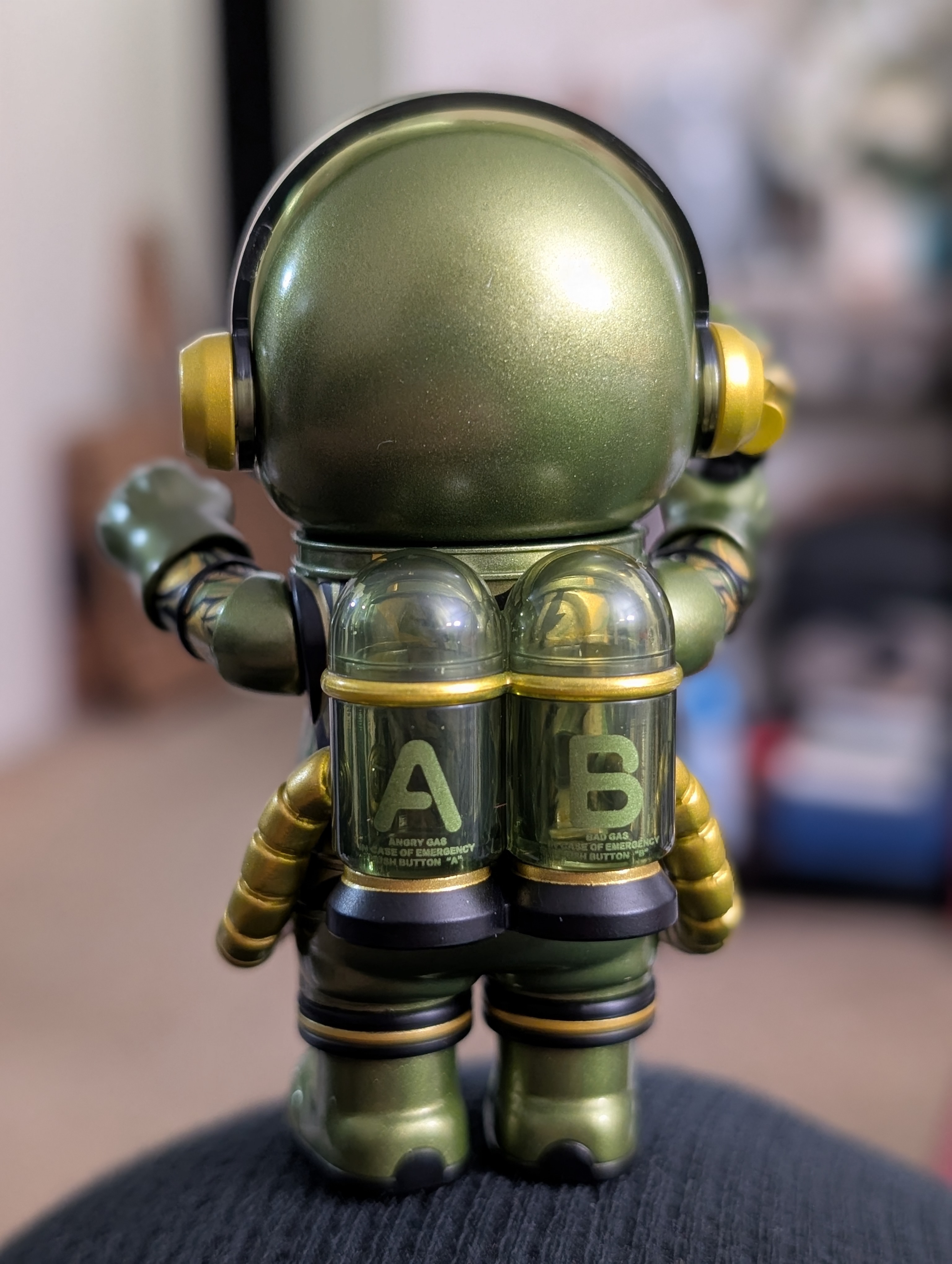 MEGA SPACE MOLLY 100% CLOT-Olive Alienegra - POP MART