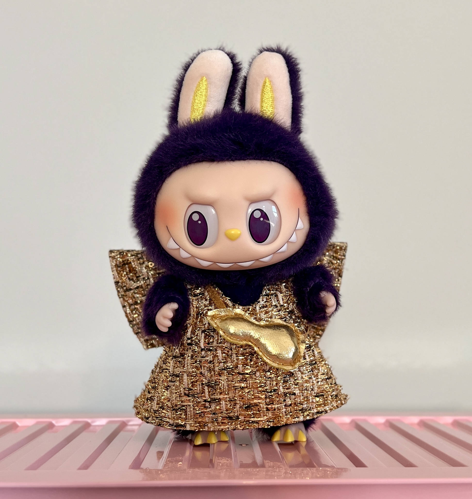 The LABUBU V1 Gold Rush: A Seller's Guide to Real vs. Fake Macarons