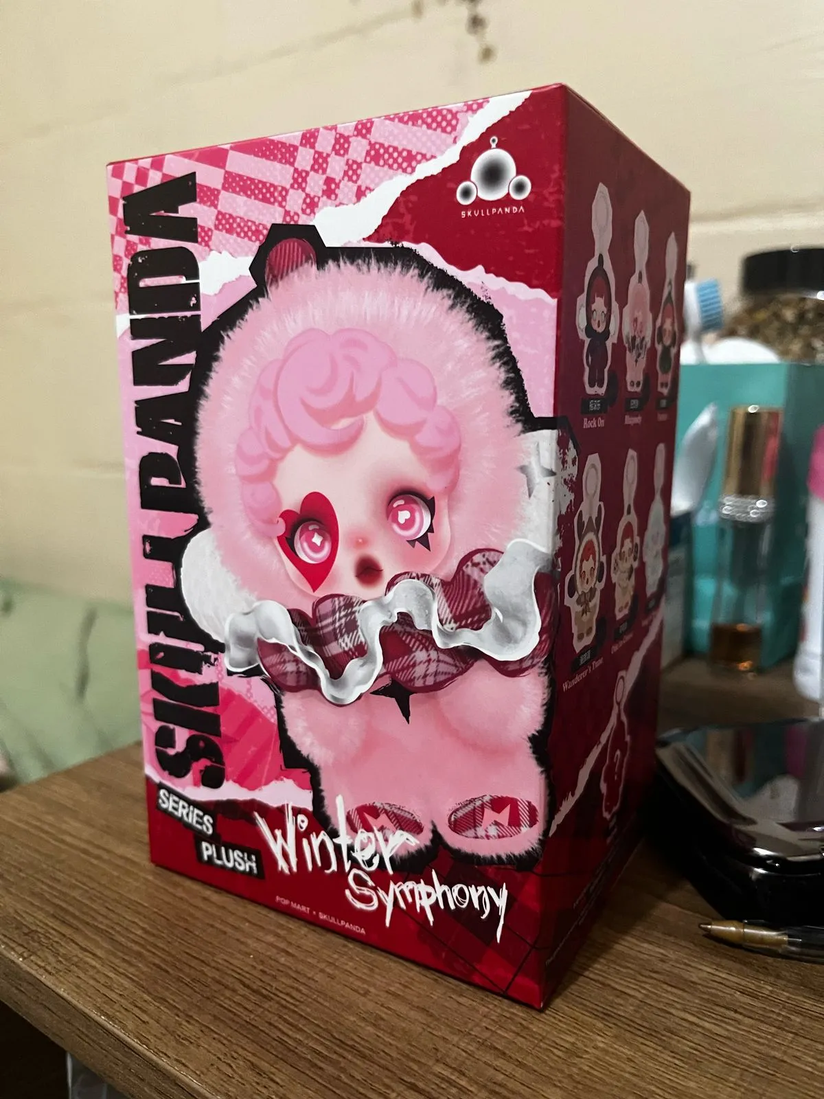 SKULLPANDA Winter Symphony Series Plush - POP MART (United