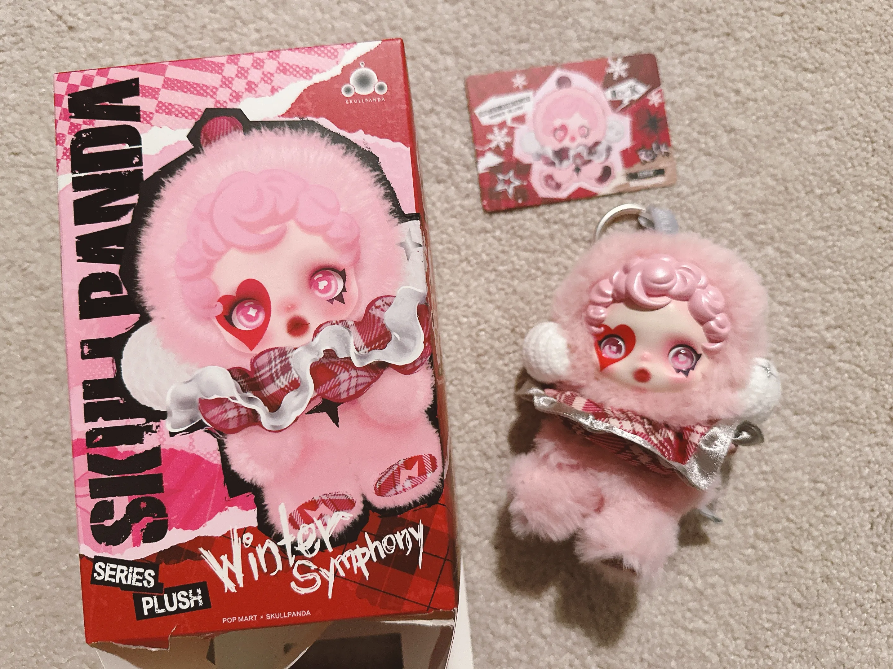 POP NOW:SKULLPANDA Winter Symphony Series Plush - POP MART