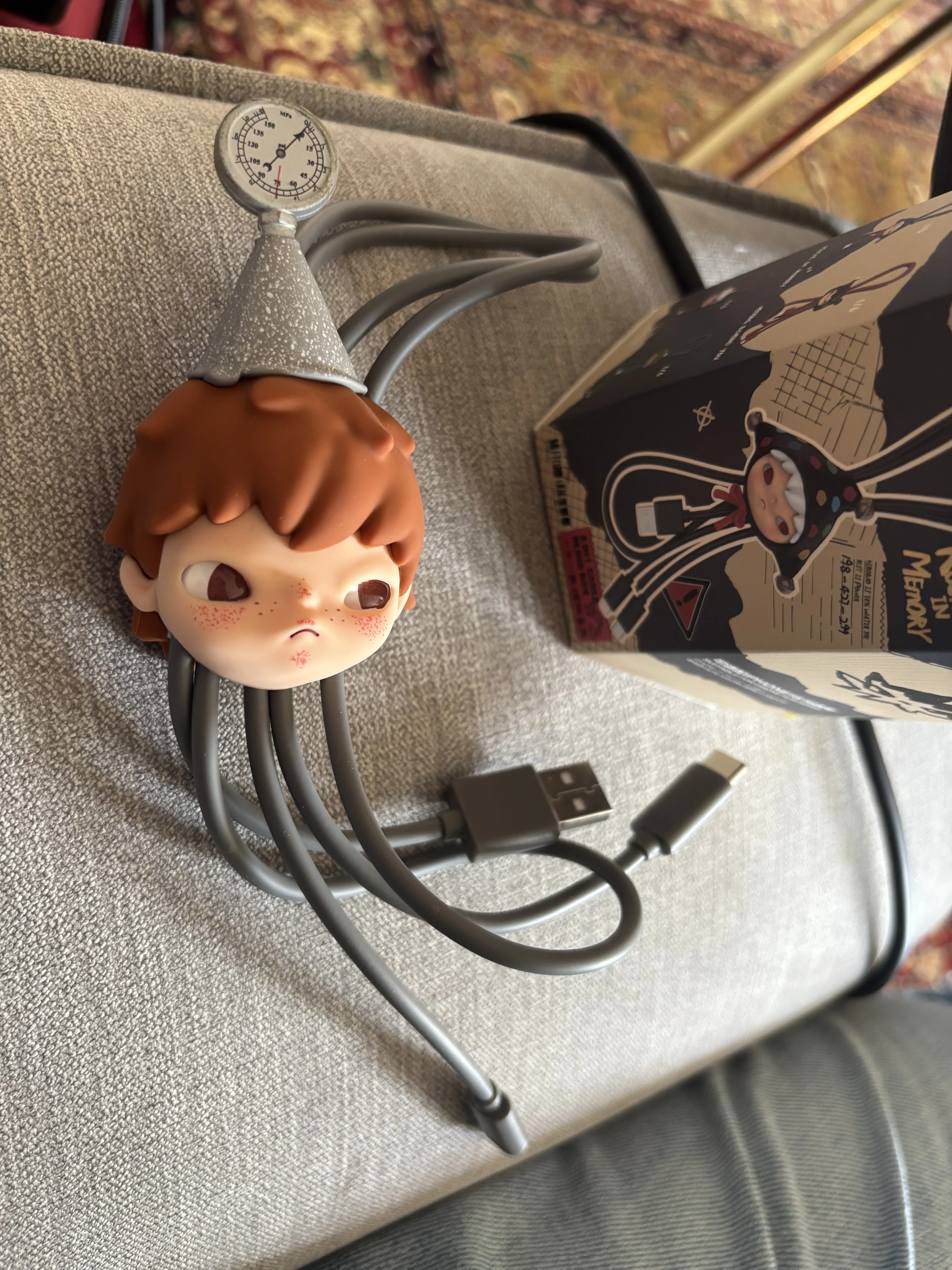 POPMART 大人気商品Hirono2点セット Hirono Echo Series-2 in 1 Cable Blind Box - POP MART (Macao