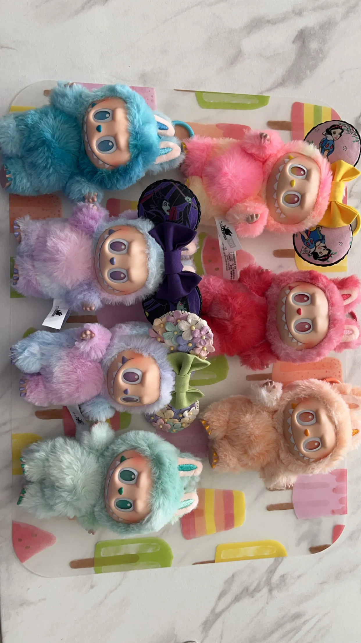 THE MONSTERS Big into Energy Series-Vinyl Plush Pendant