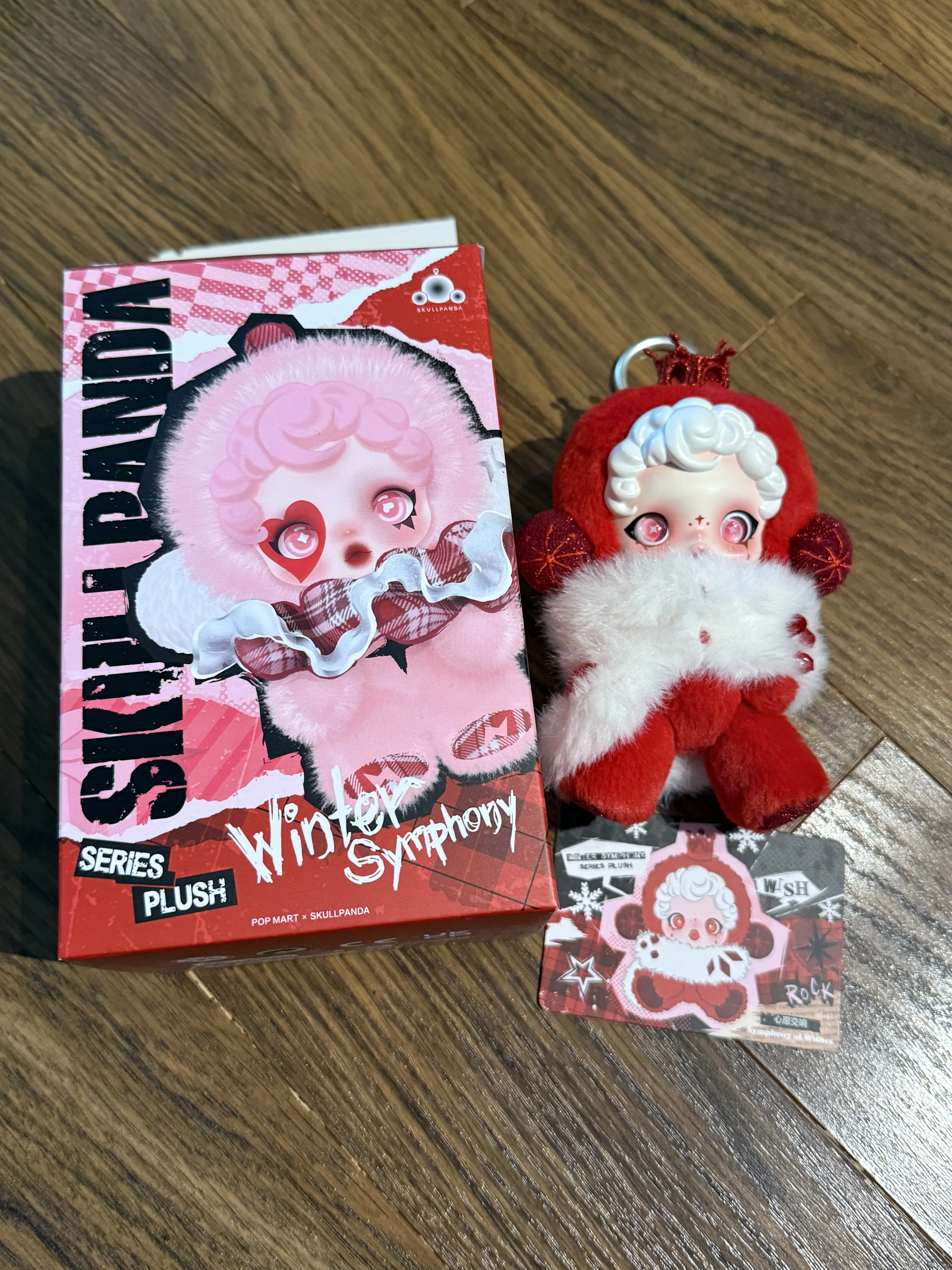 POP NOW:SKULLPANDA Winter Symphony Series Plush - POP MART