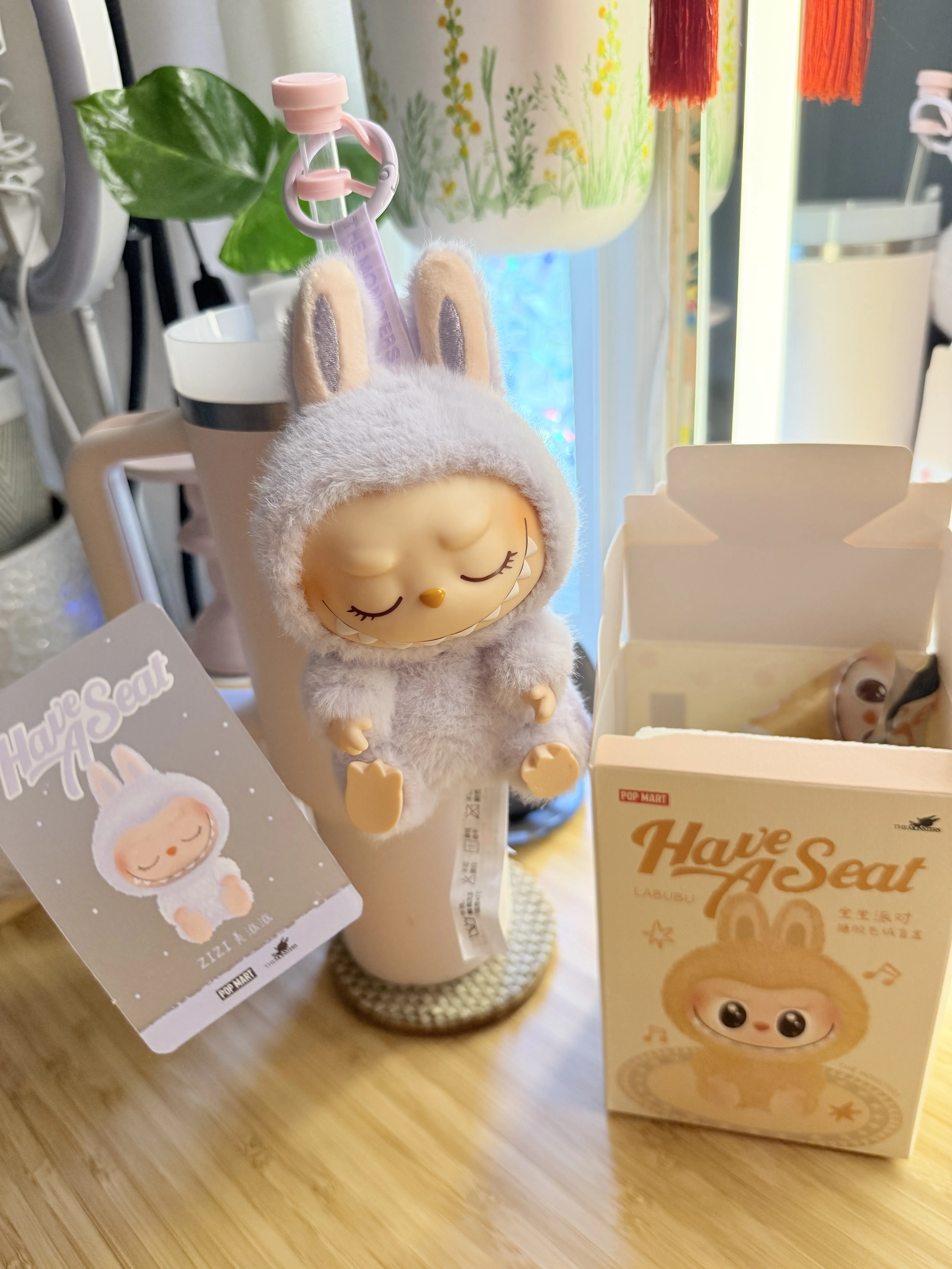 POP NOW:THE MONSTERS - Have a Seat Vinyl Plush Blind Box