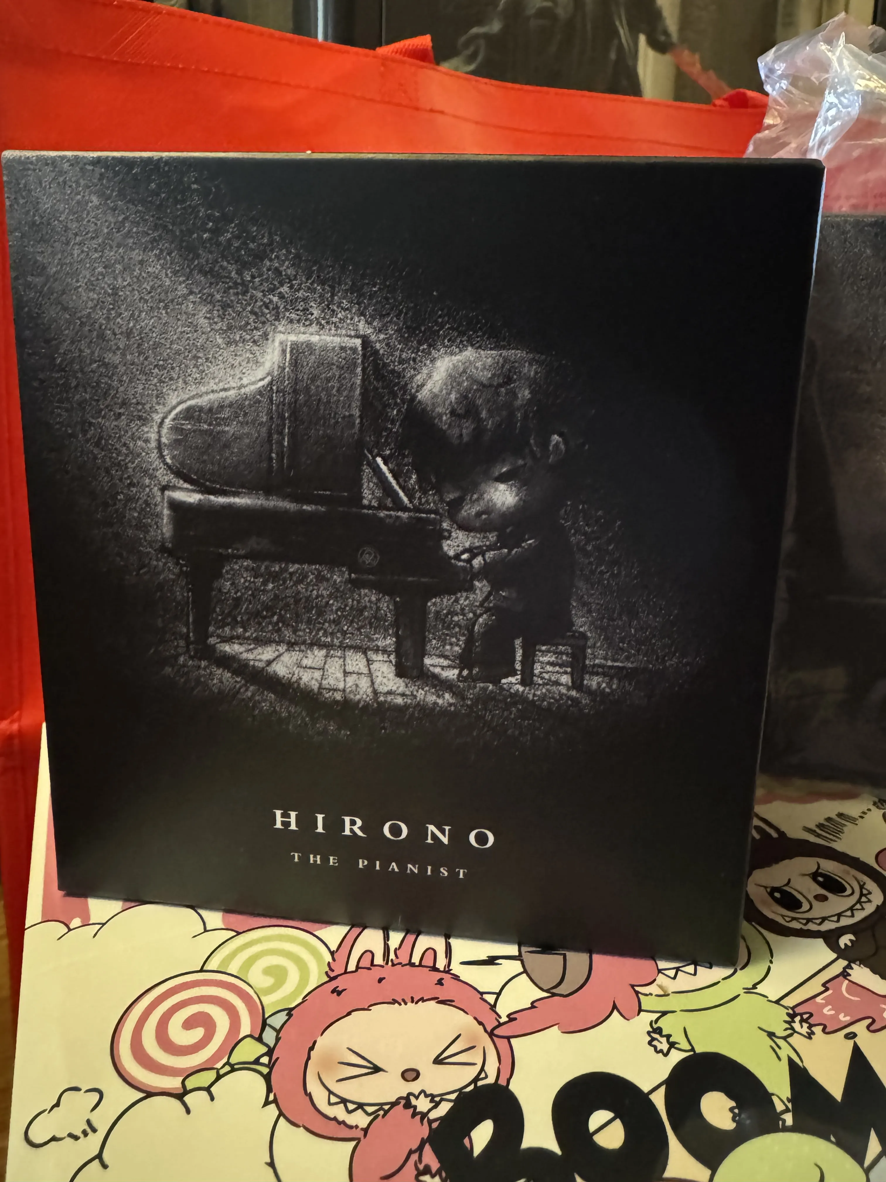 Hirono The Pianist Figure - POP MART (United States)