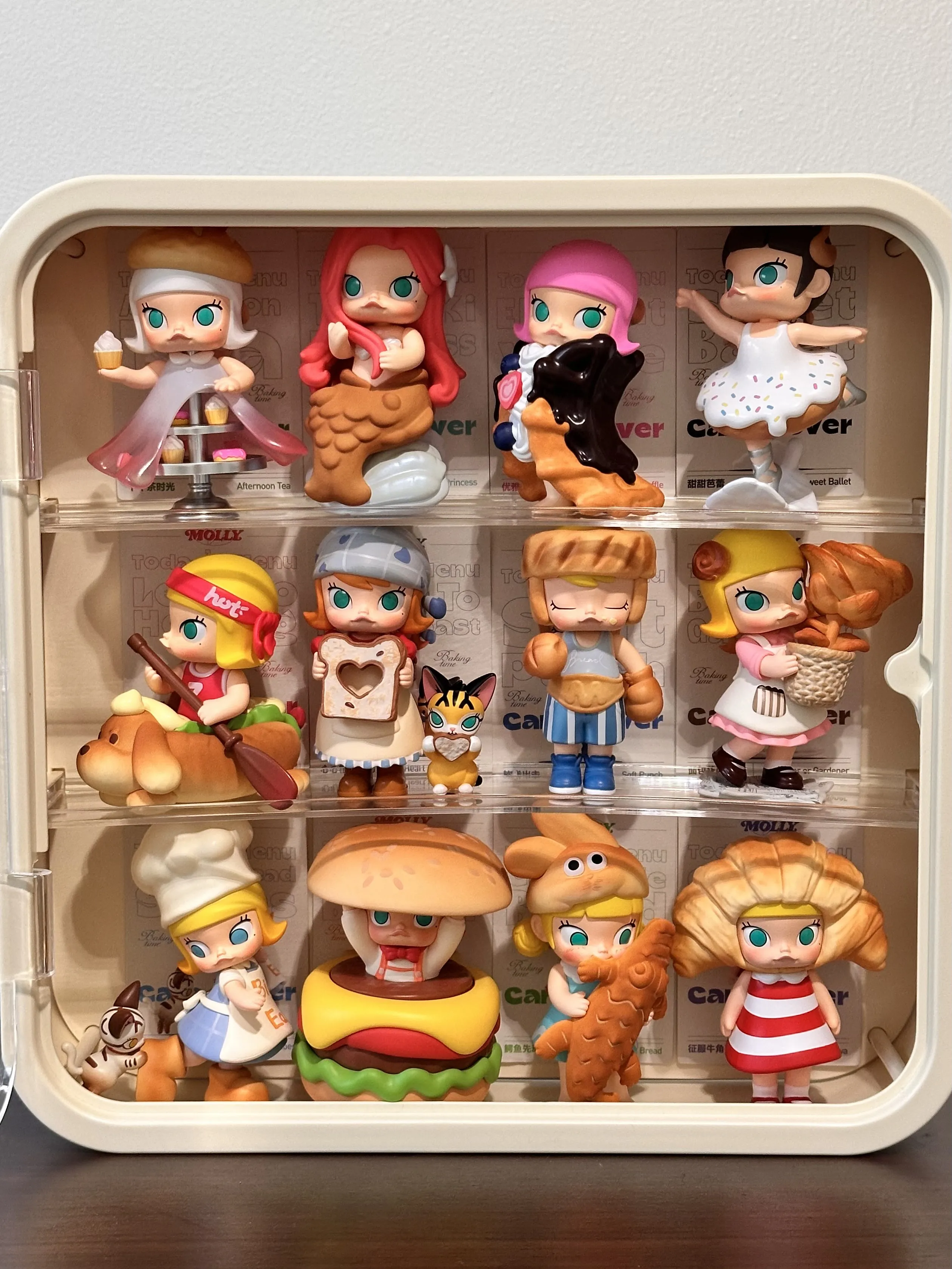 popmart MOLLY Carb-Lover シリーズsecretフィギュア MOLLY Carb-Lover Series Figures - POP MART (United States)