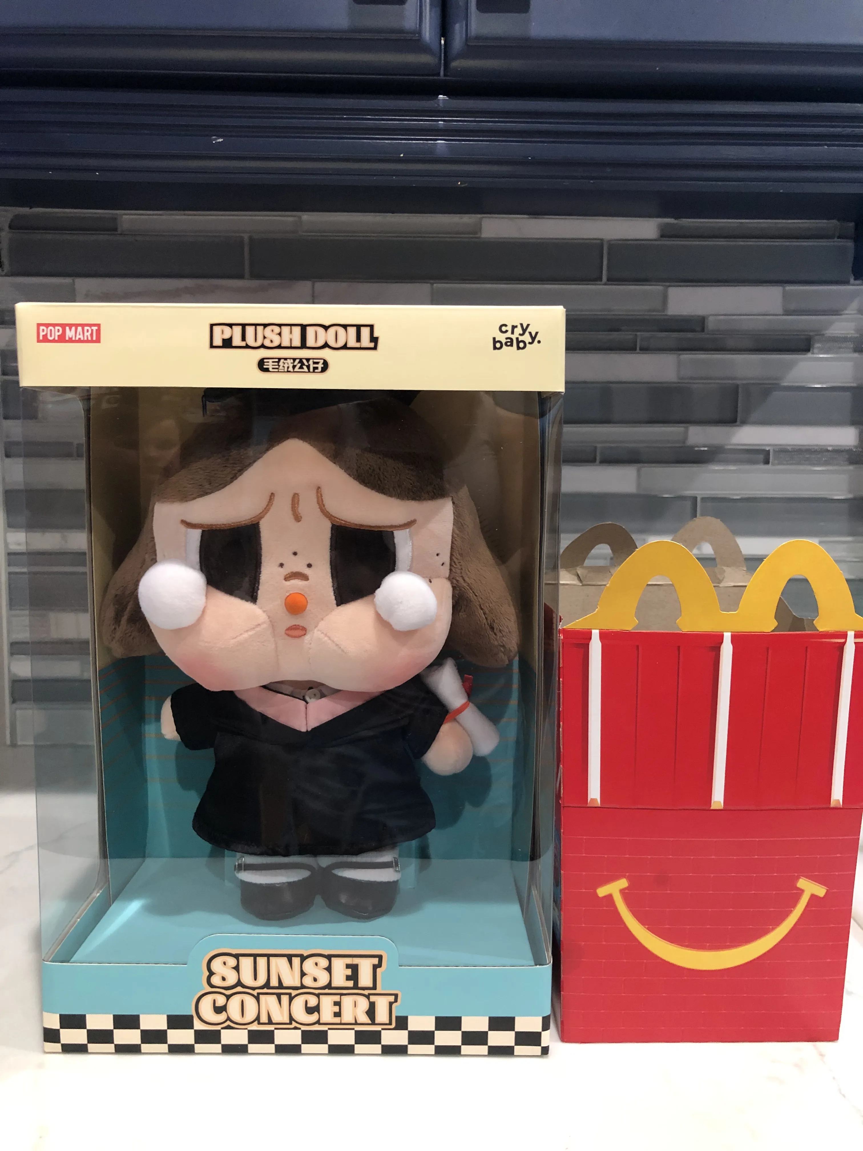 ポップマートCRYBABY SUNSET CONCERT 新品未使用 Amazon.com: POP MART Crybaby Sunset Concert Series-Plush