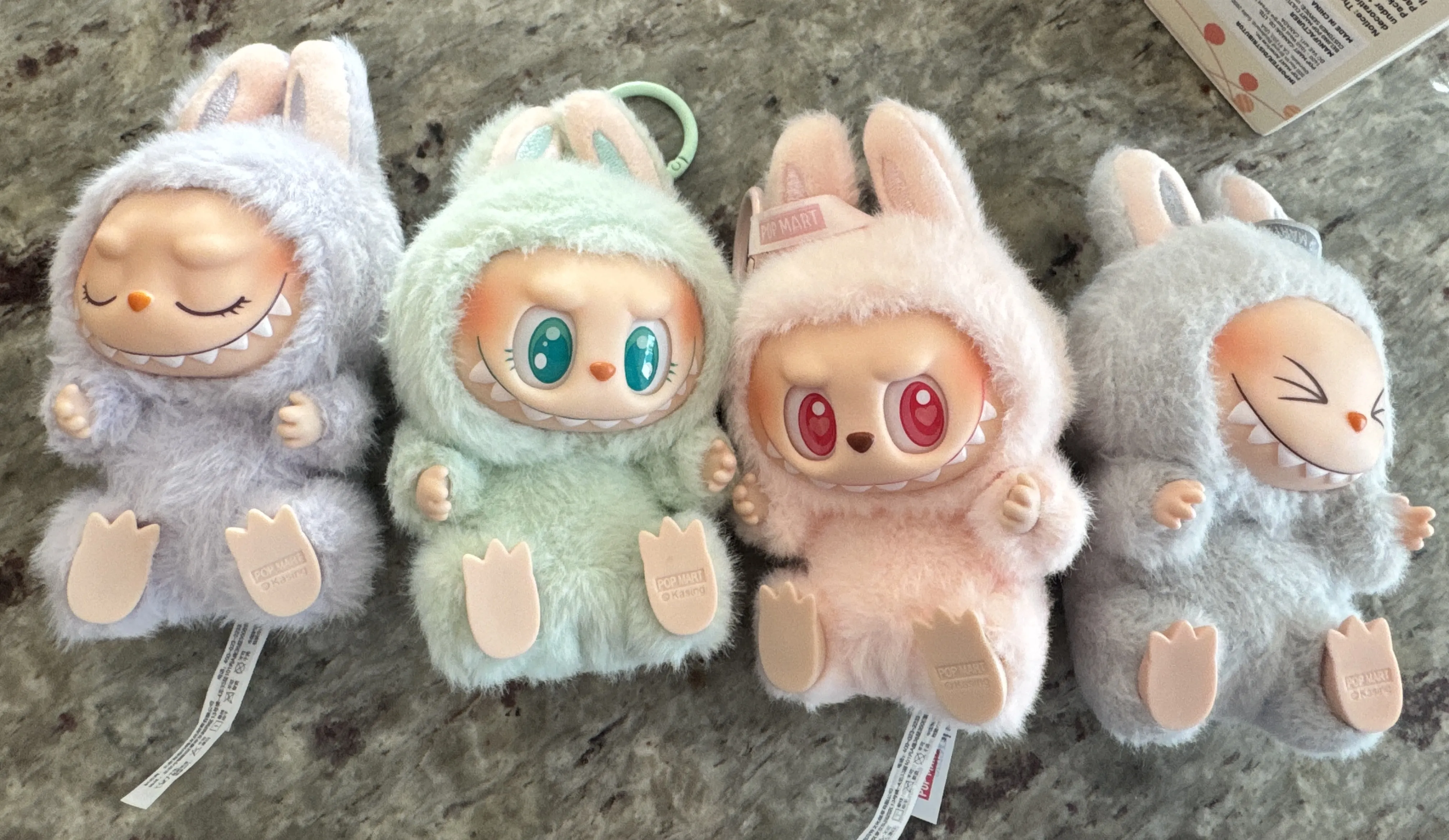 ラブブ　Have a seat BABA ポップマート POP NOW:THE MONSTERS - Have a Seat Vinyl Plush Blind Box