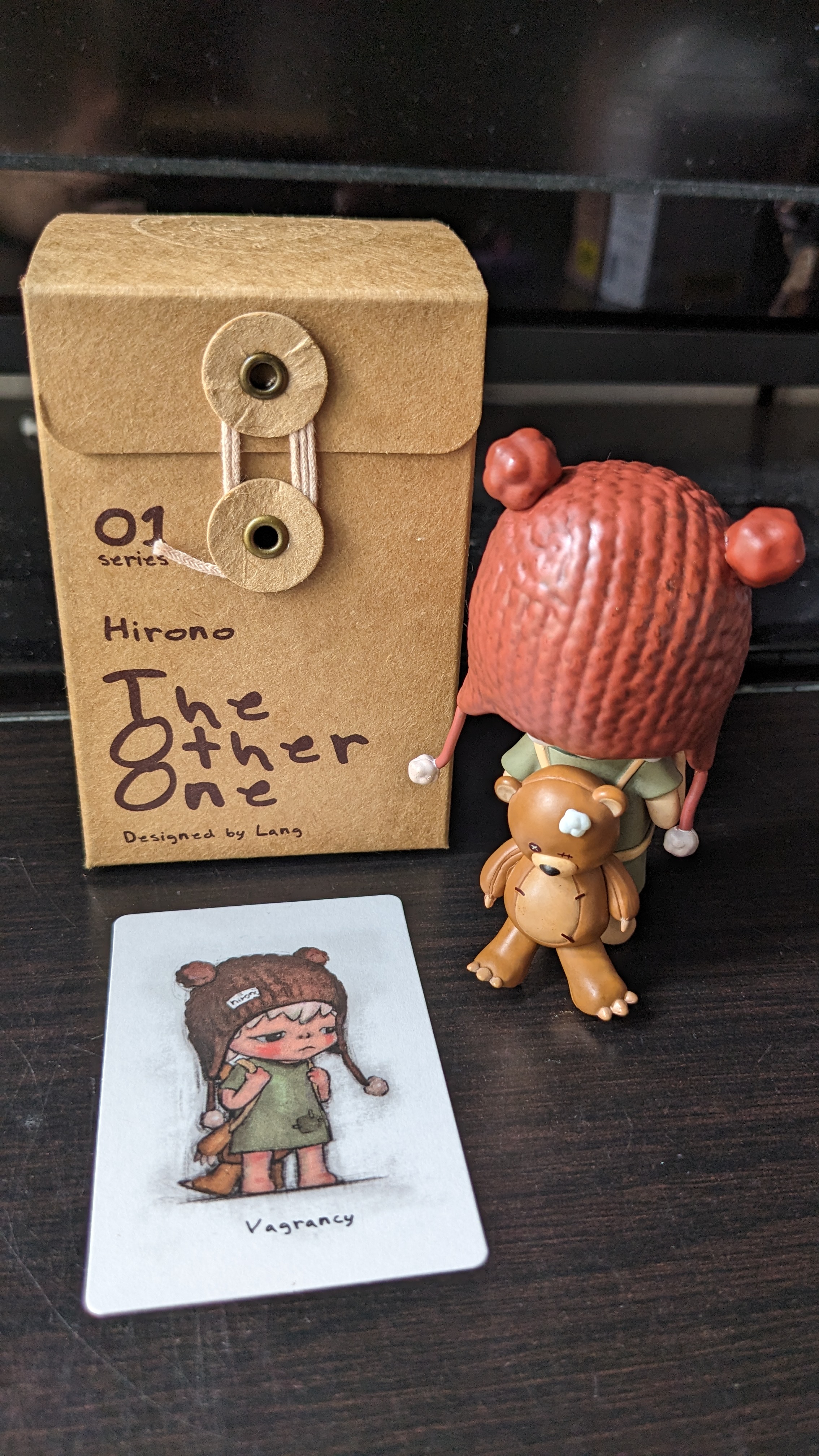 POPMART 楽園！集結！ シリーズ HIRONO Amazon.com: POP MART Hirono Shelter Series Figures, HIRONO