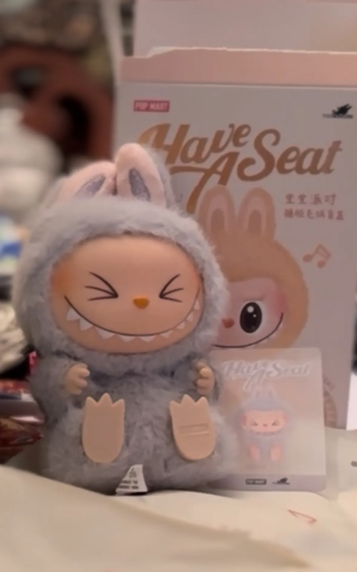 POP MART Have A Seat HEHE ラブブ LABUB グレー POP NOW:THE MONSTERS - Have a Seat Vinyl Plush Blind Box
