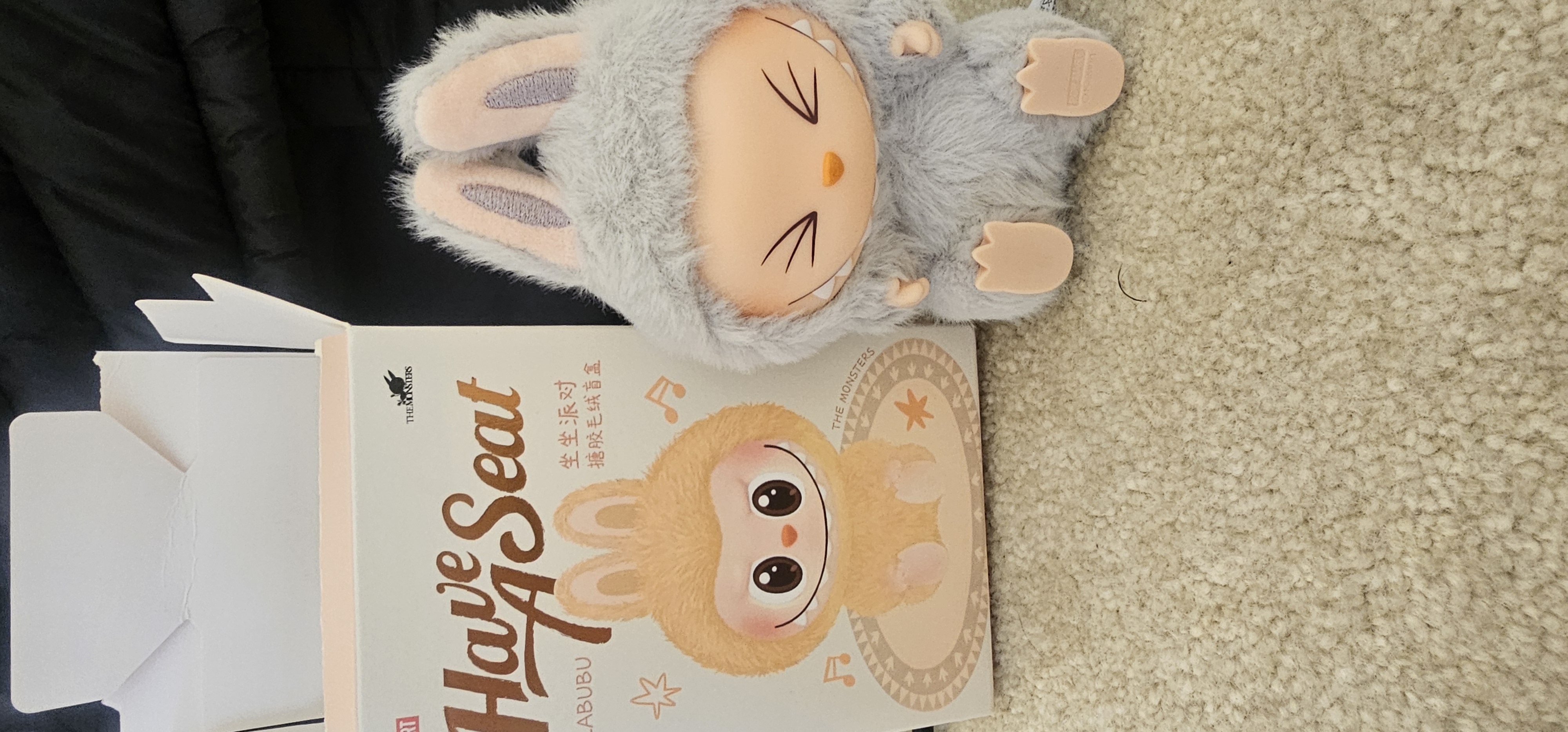 POP NOW:THE MONSTERS - Have a Seat Vinyl Plush Blind Box