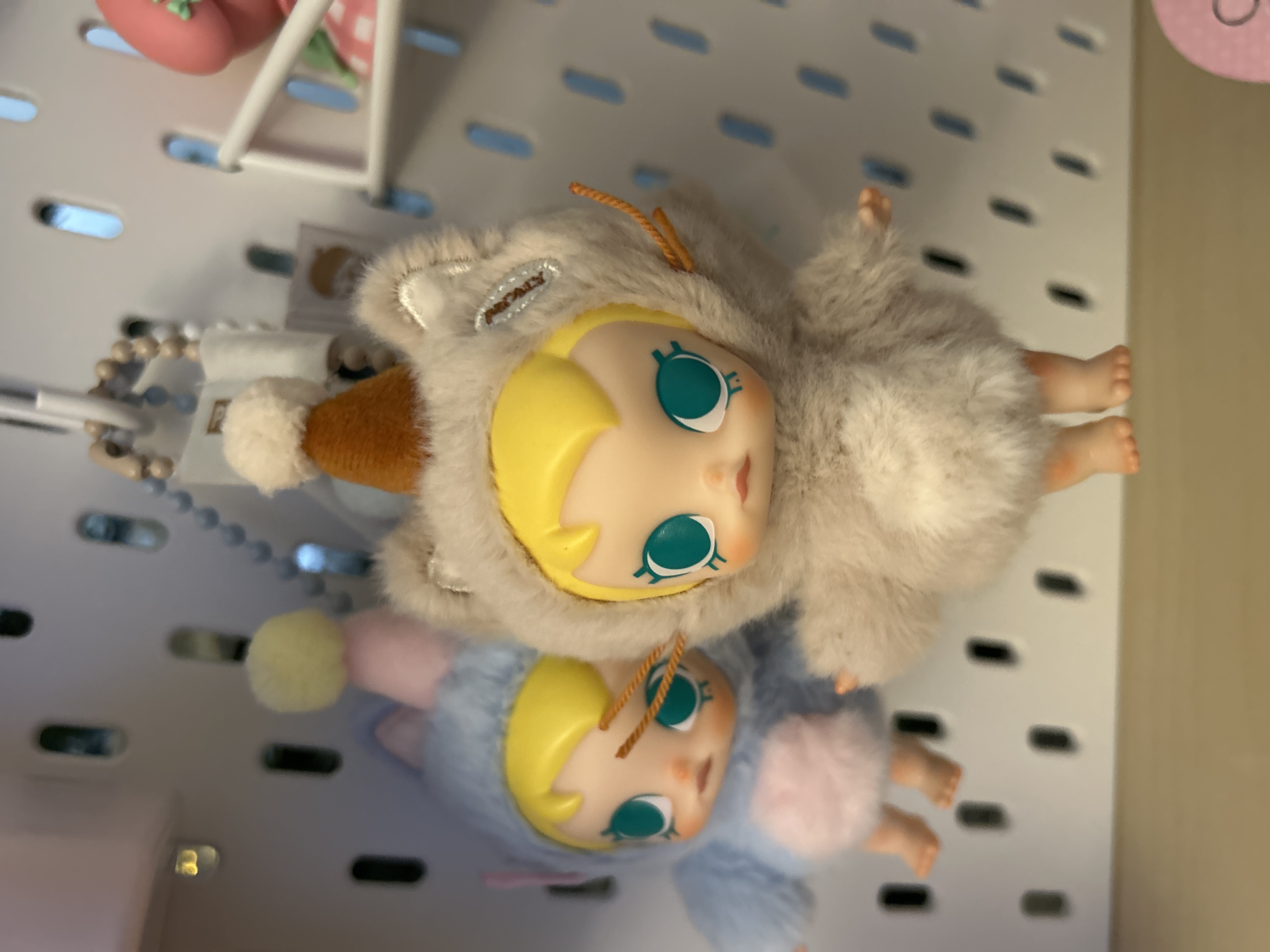 POP MART Pocket Friends Molly ぬいキー 白 黄 POP MART Pocket Friends Molly ぬいキー 白 黄 - メルカリ