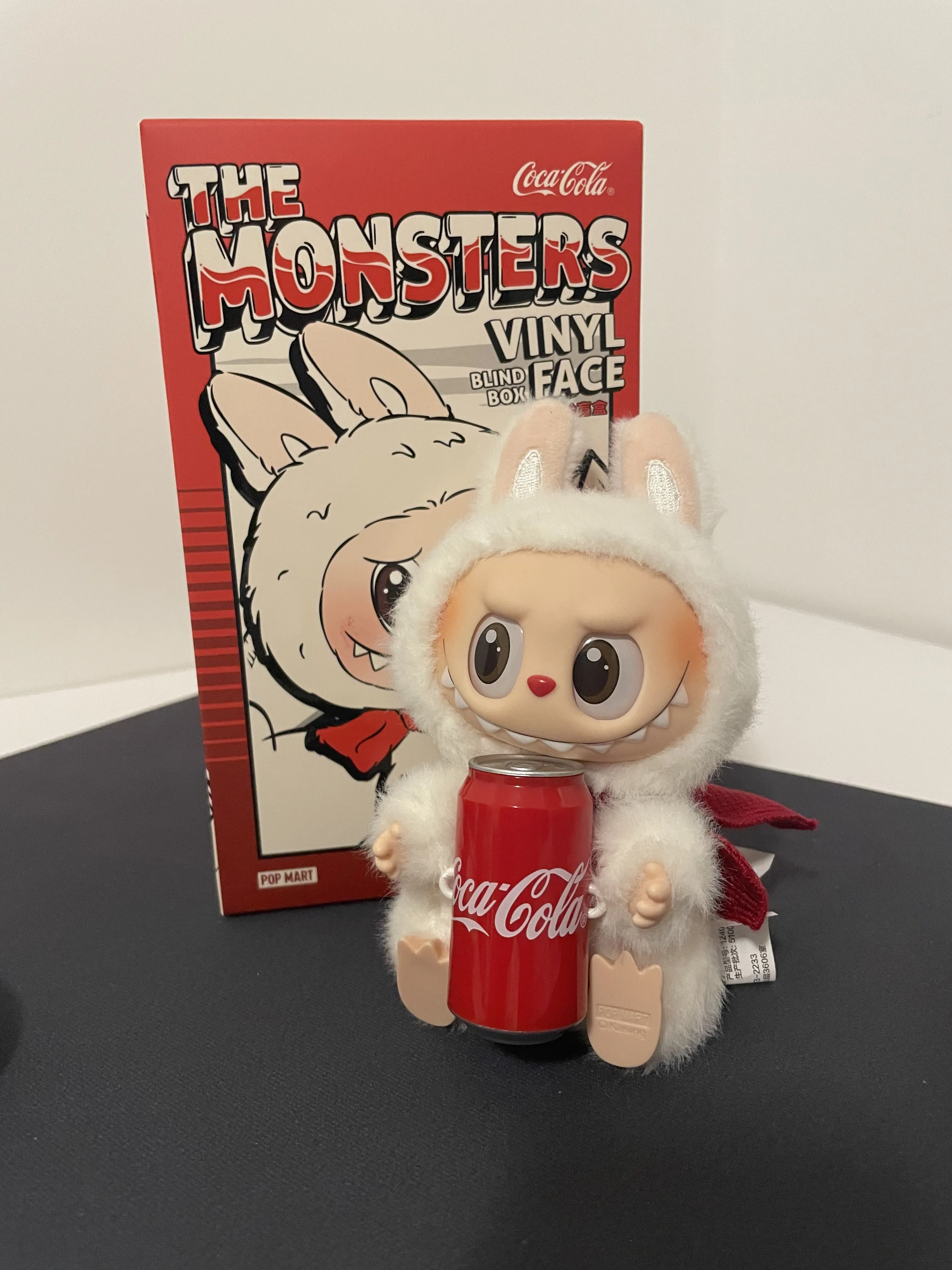 ぬいぐるみ Coca-Cola THE MONSTERS VINYL-FACE BLIND THE MONSTERS COCA-COLA SERIES-Vinyl Face Blind Box - POP MART (Canada)