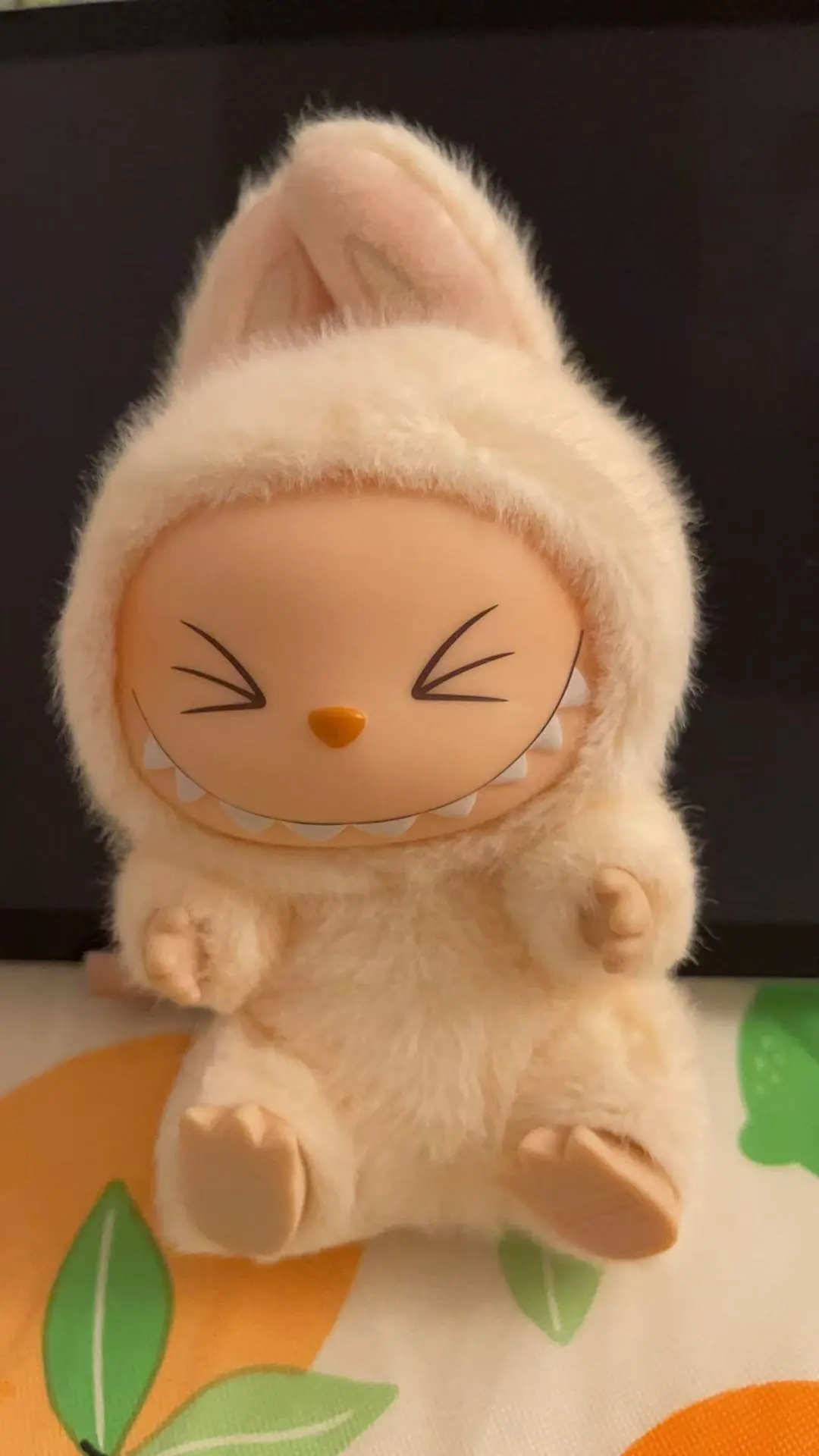 POP MART Have A Seat SISIラブブ LABUB POP NOW:THE MONSTERS - Have a Seat Vinyl Plush Blind Box