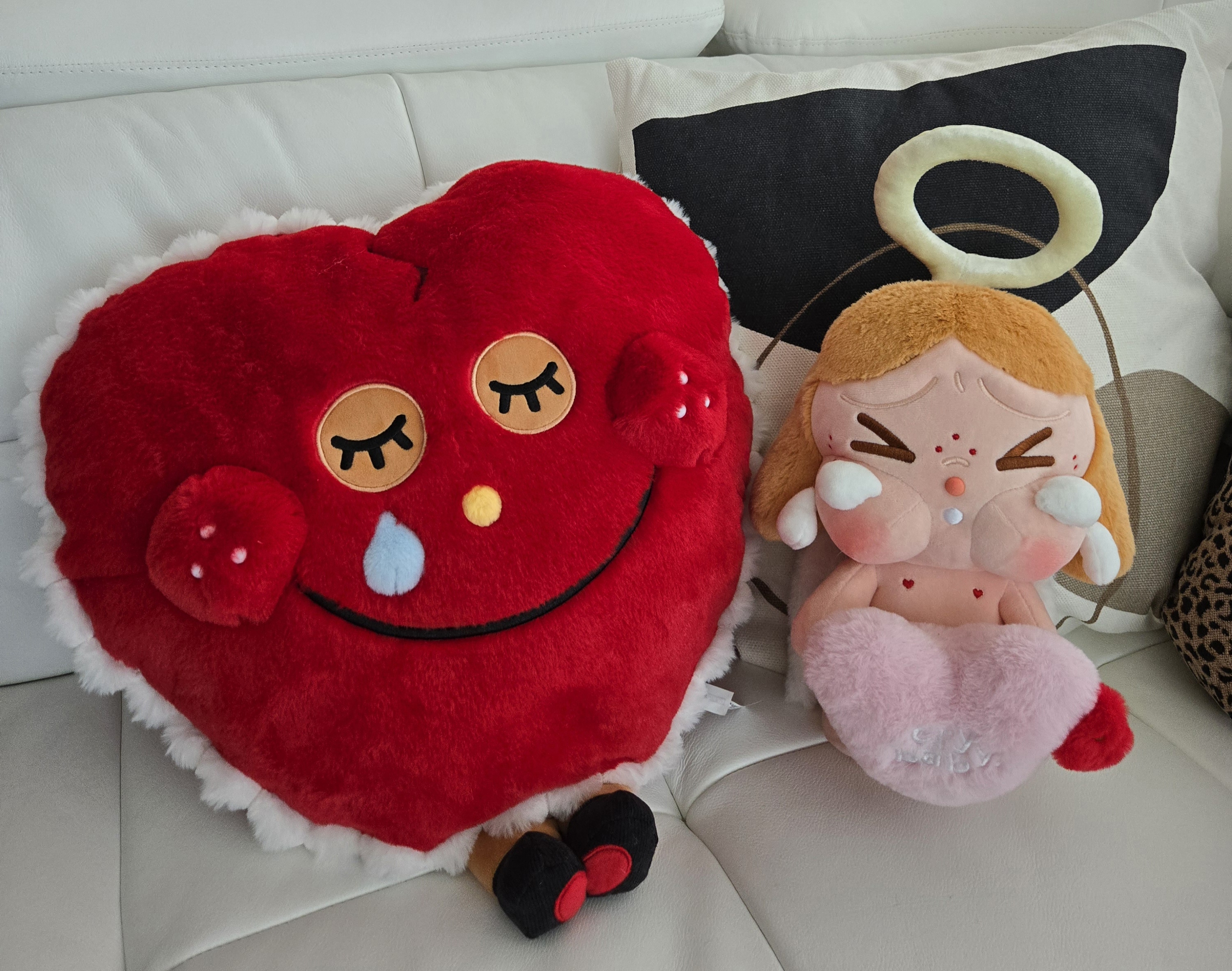 CRYING FOR LOVE ぬいぐるみ 2個 & wacky mart1個 CRYBABY Crying for Love Series-Plush Gift Box - POP MART