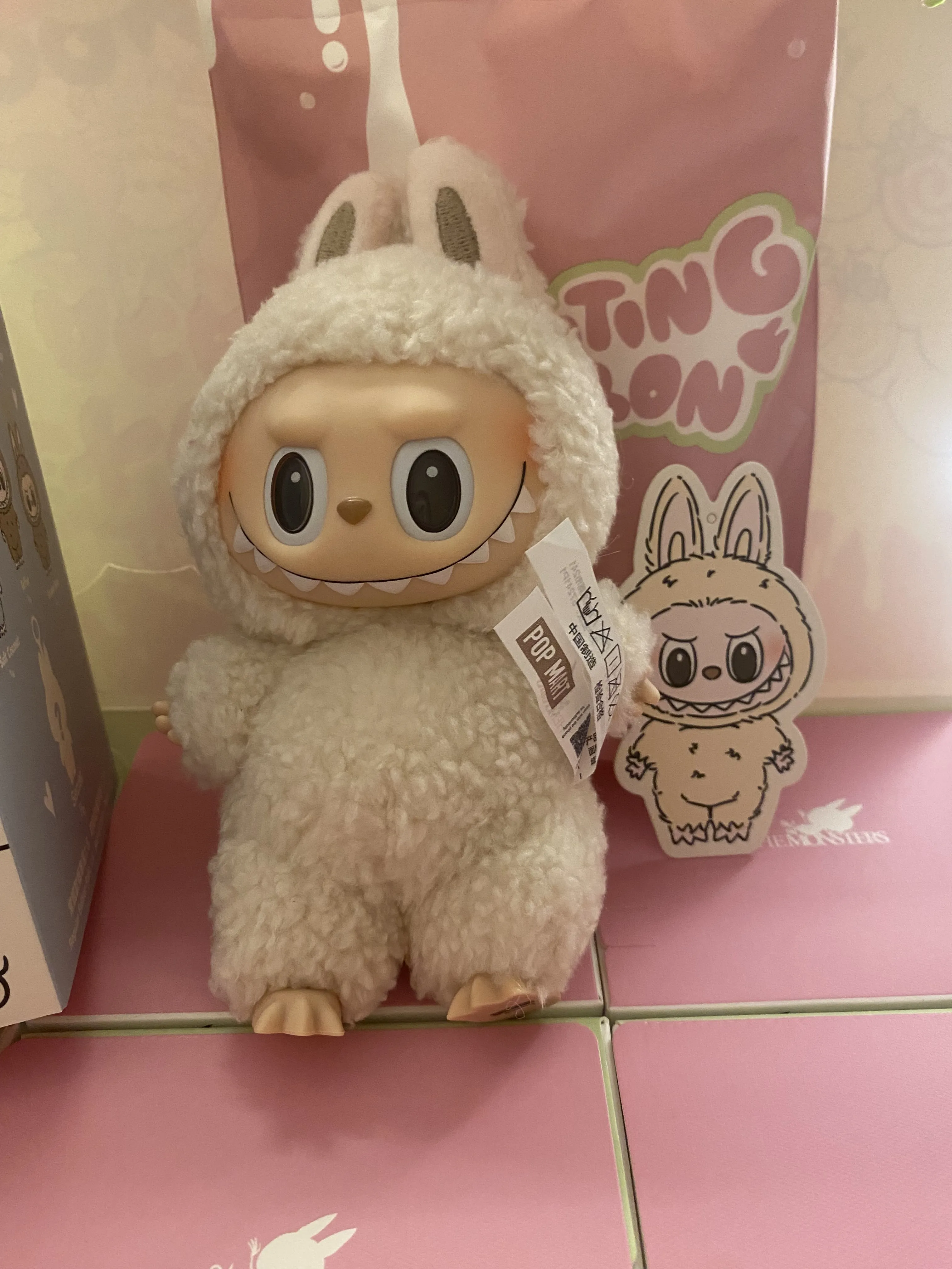 ⭐️ user_e28081fd⭐️labubu macaron1箱(1個) Macaron Labubu Single Blind Box | SIS & SIS