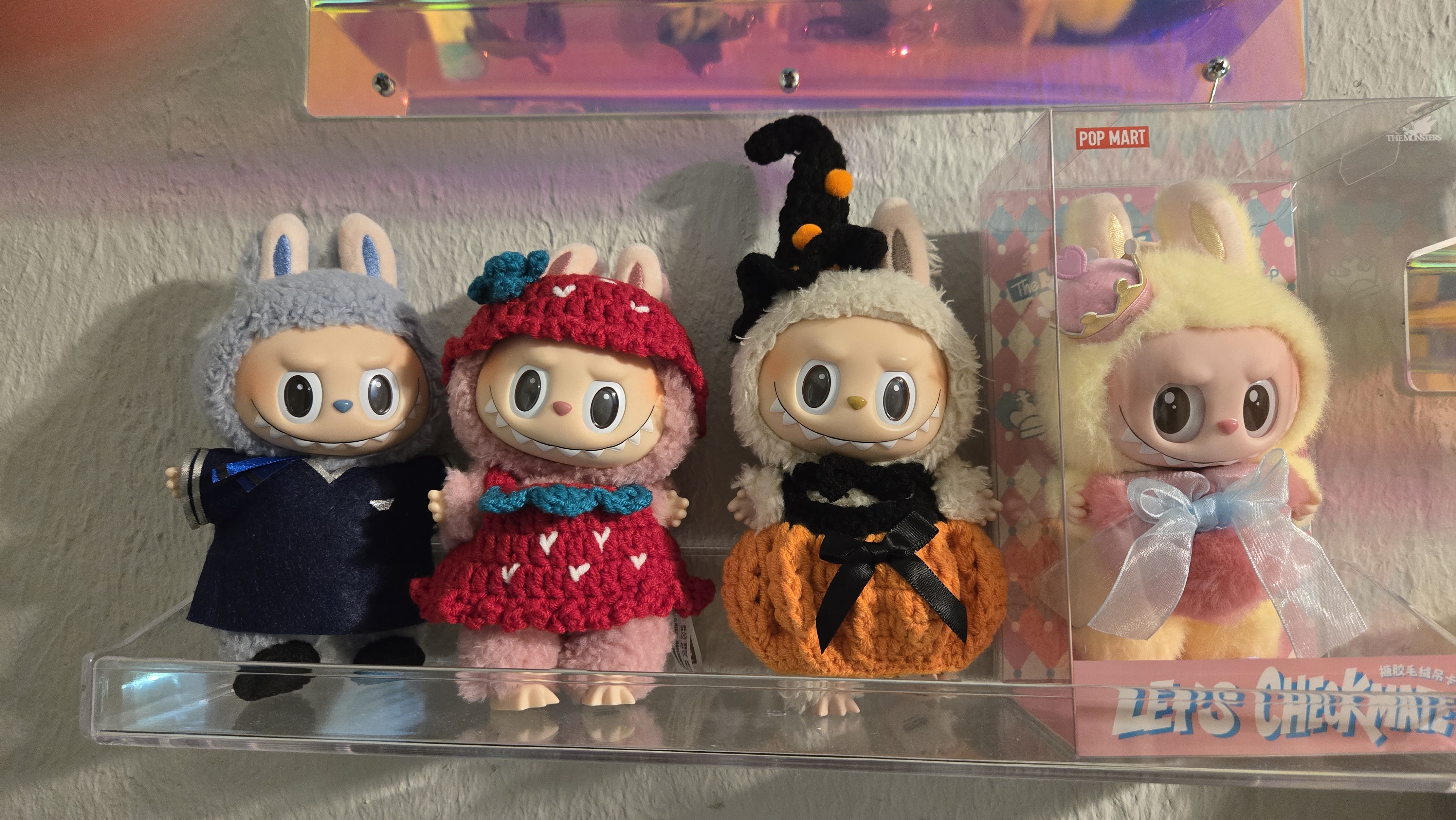 THE MONSTERS - Tasty Macarons Vinyl Face Blind Box | Blind