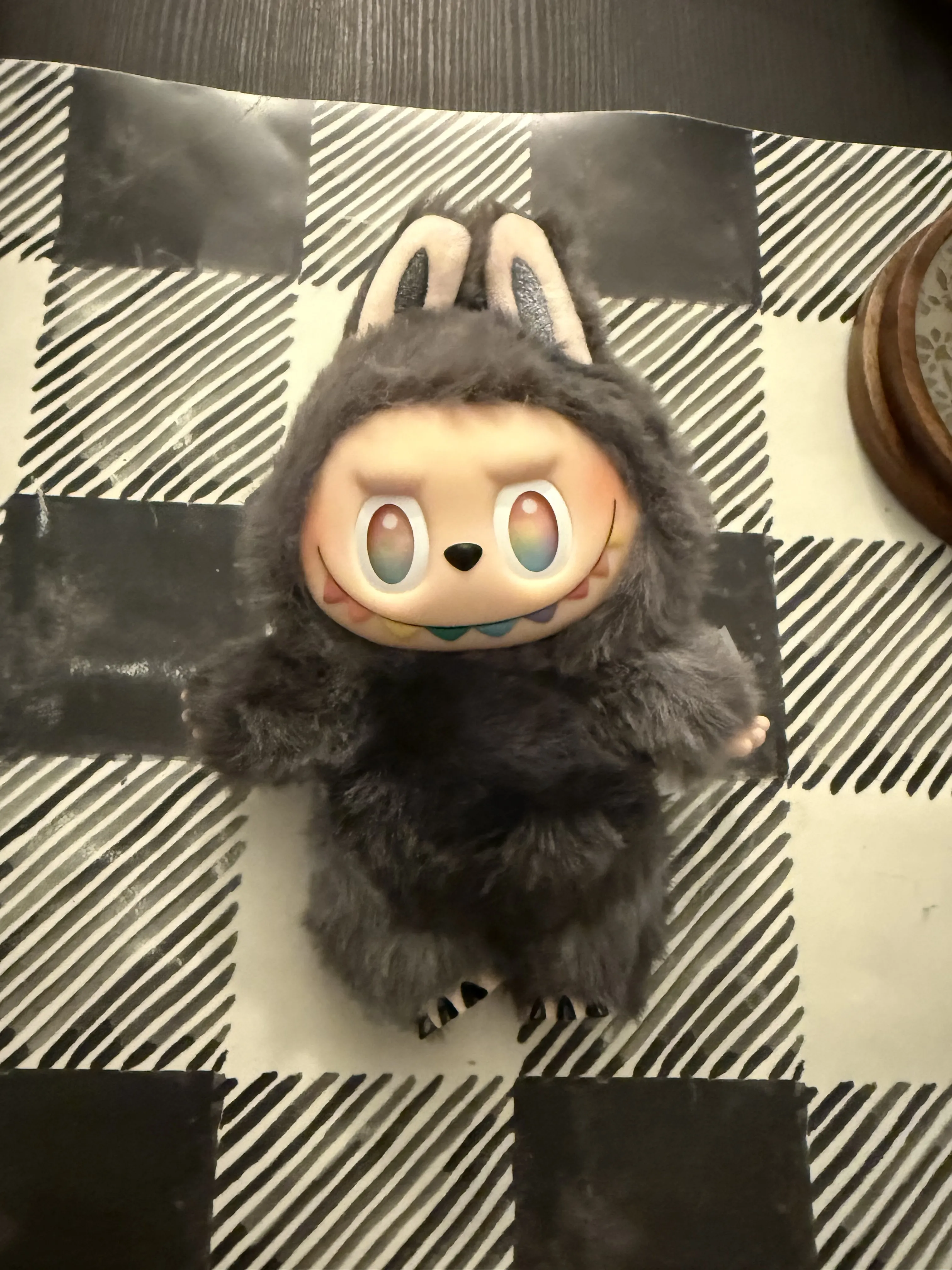 THE MONSTERS Big into Energy Series-Vinyl Plush Pendant