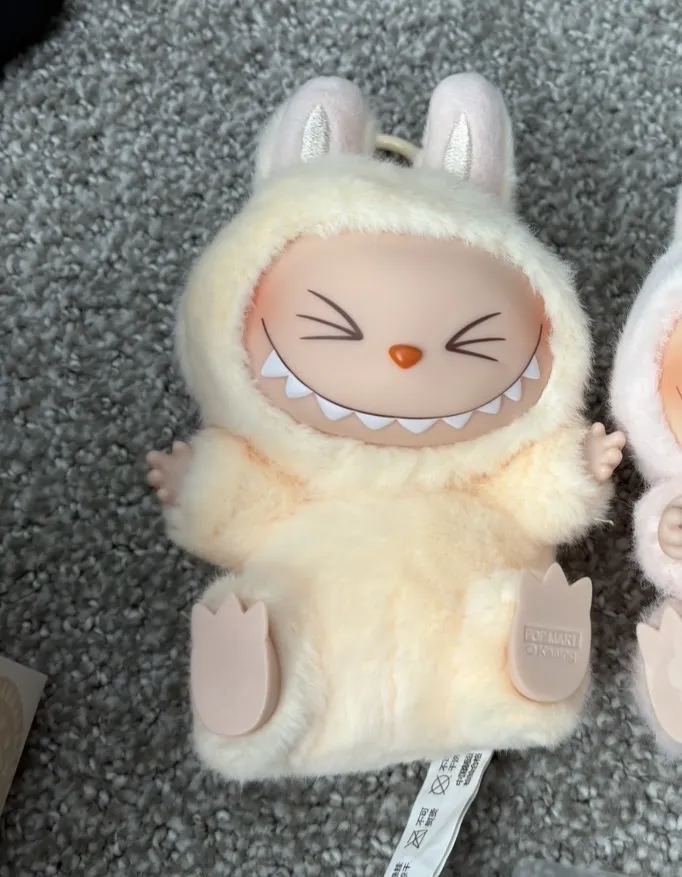 正規品✨ POP MART THE MONSTERSHave a Seat POP NOW:THE MONSTERS - Have a Seat Vinyl Plush Blind Box