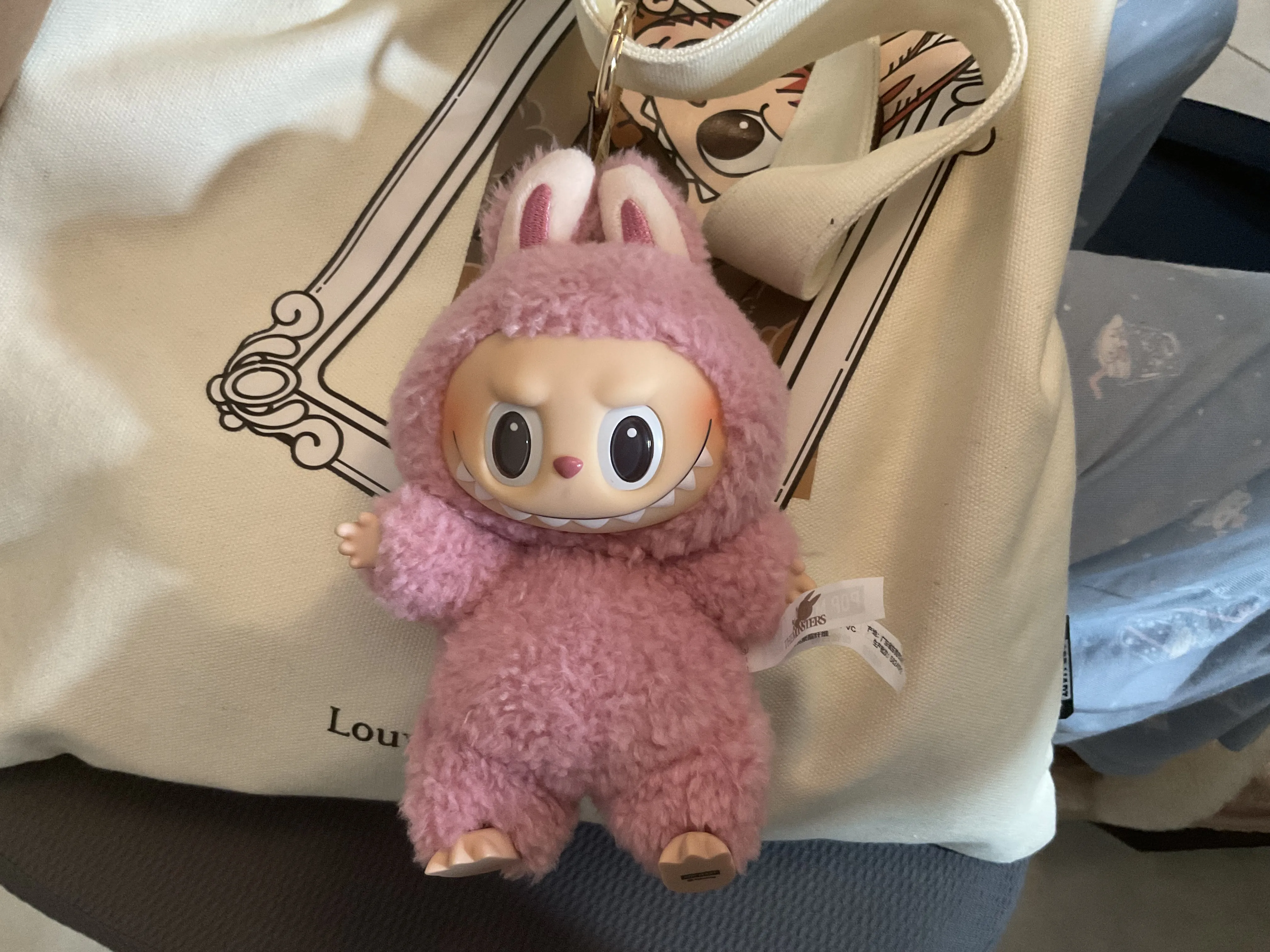 POP NOW:THE MONSTERS - Tasty Macarons Vinyl Face Blind Box