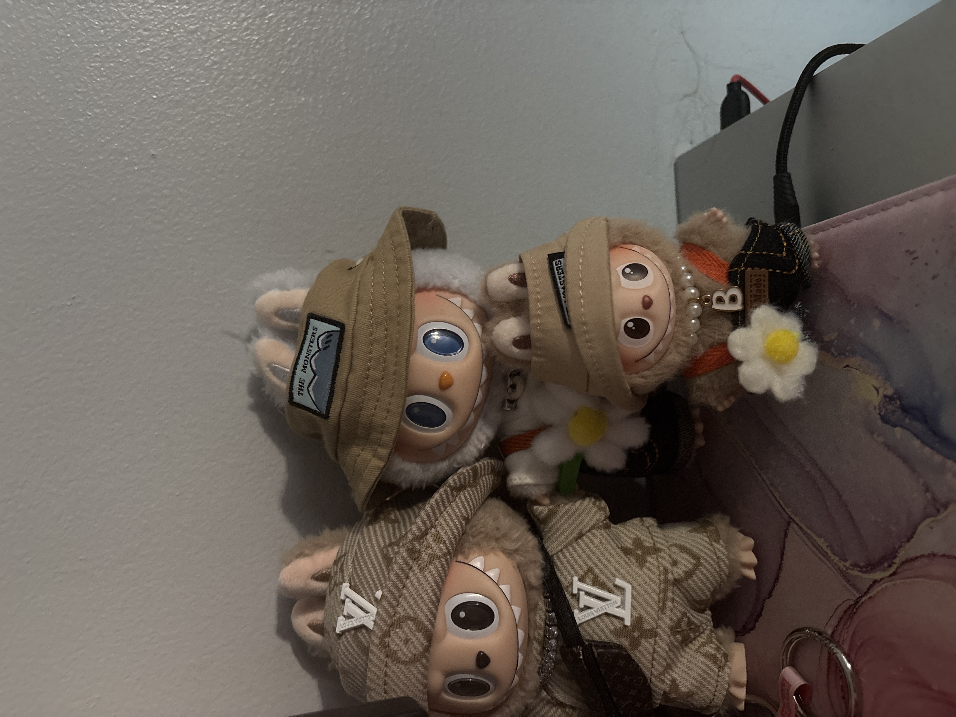 【正規品】LABUBU THE MONSTERS FALL IN WILD s-l400.jpg