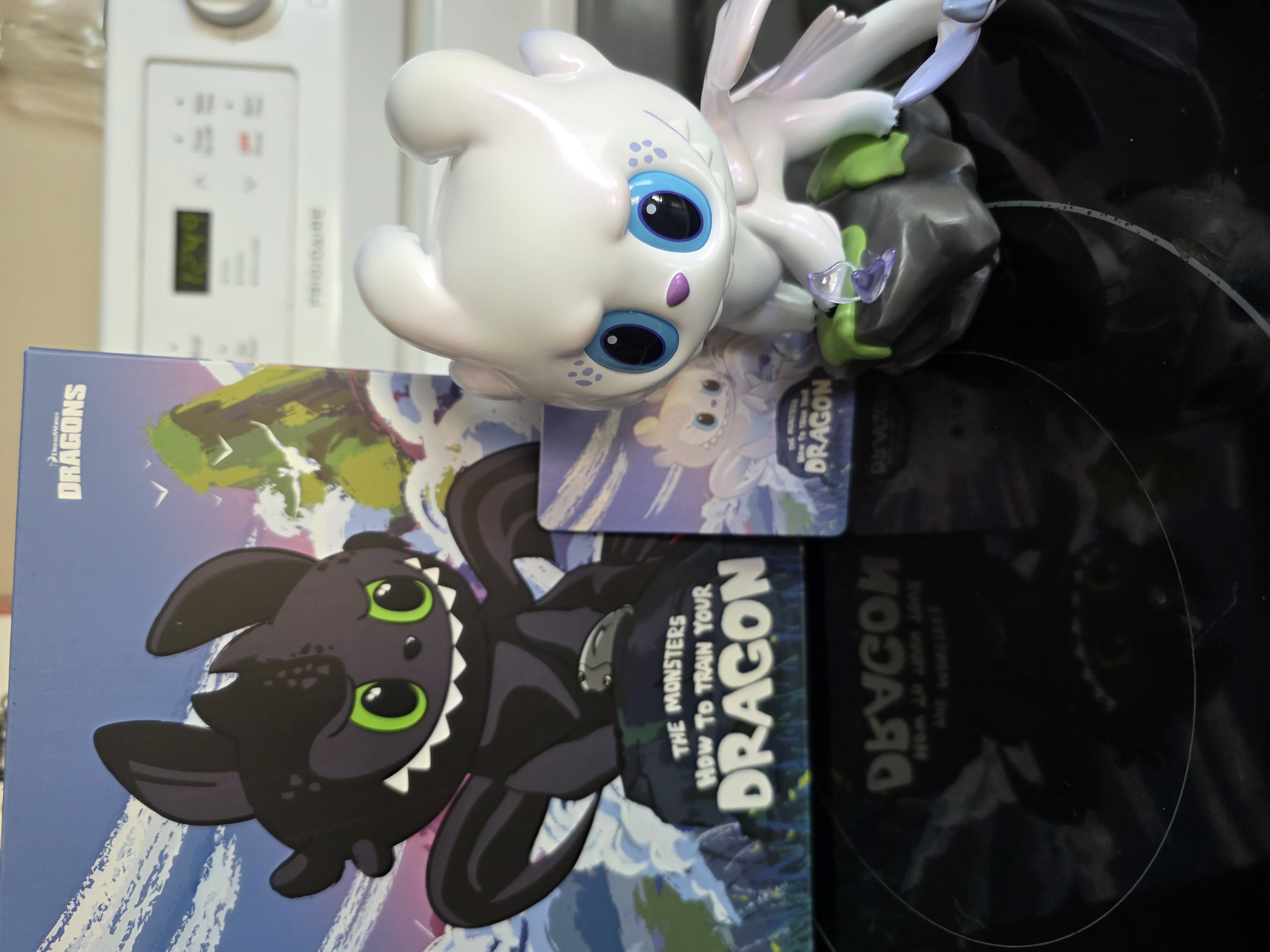 特撮 THE MONSTERS HowtoTrainYourDragon THE MONSTERS_How to Train Your Dragon Figurine | Designer