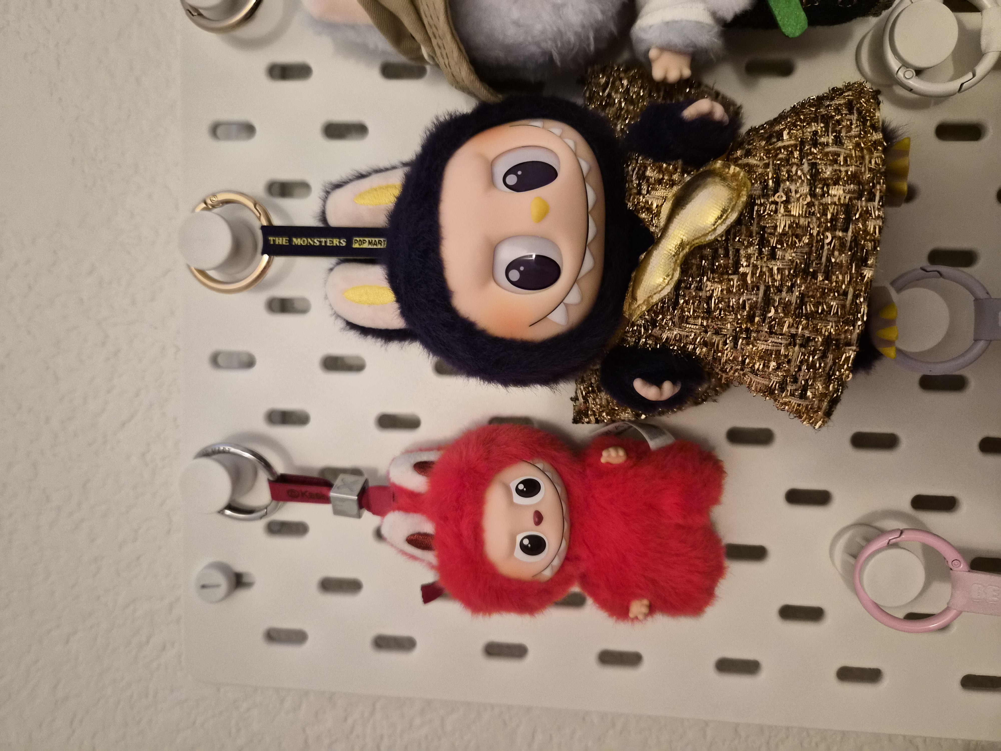 THE MONSTERS Pin for Love Series-Vinyl Plush Pendant Blind