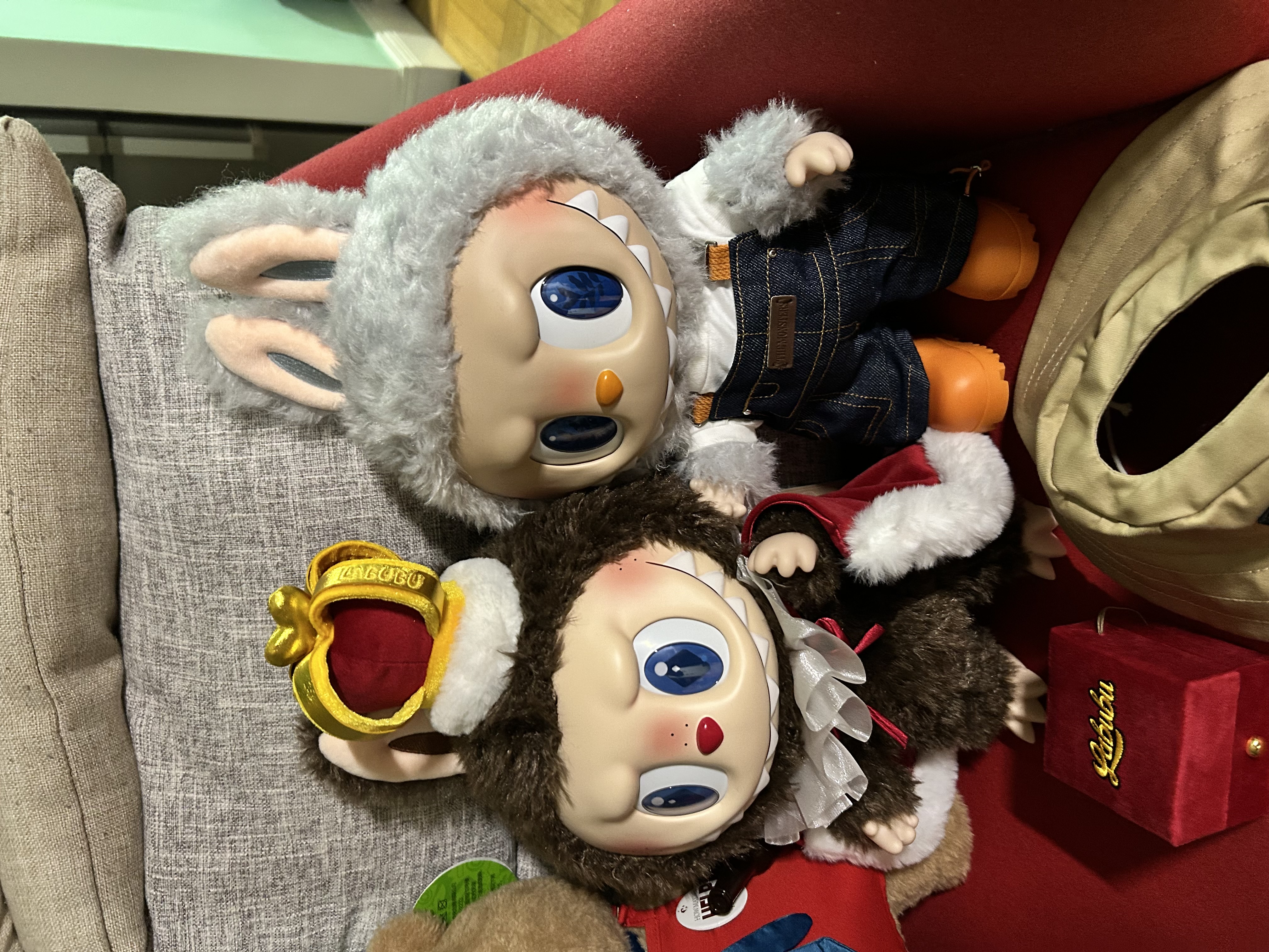 【正規品】ラブブ FALL IN WILD PLUSH TOY高さ40cm程度 正規品】ラブブ FALL IN WILD PLUSH TOY高さ40cm程度 ☆ラブブ FALL IN