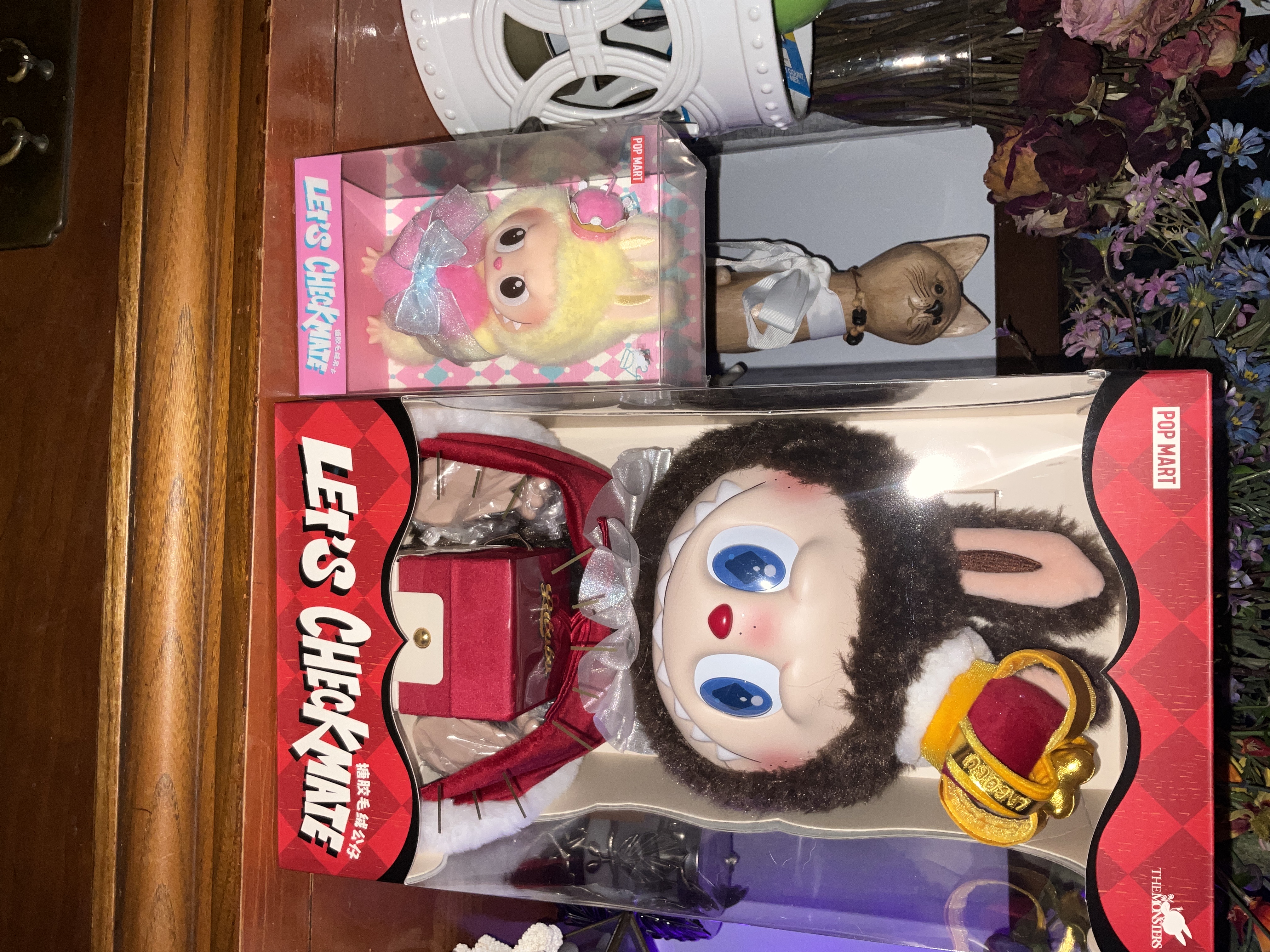 POP MART LET'S CHECKMATE クイーン フィギュア Amazon.com: POP MART