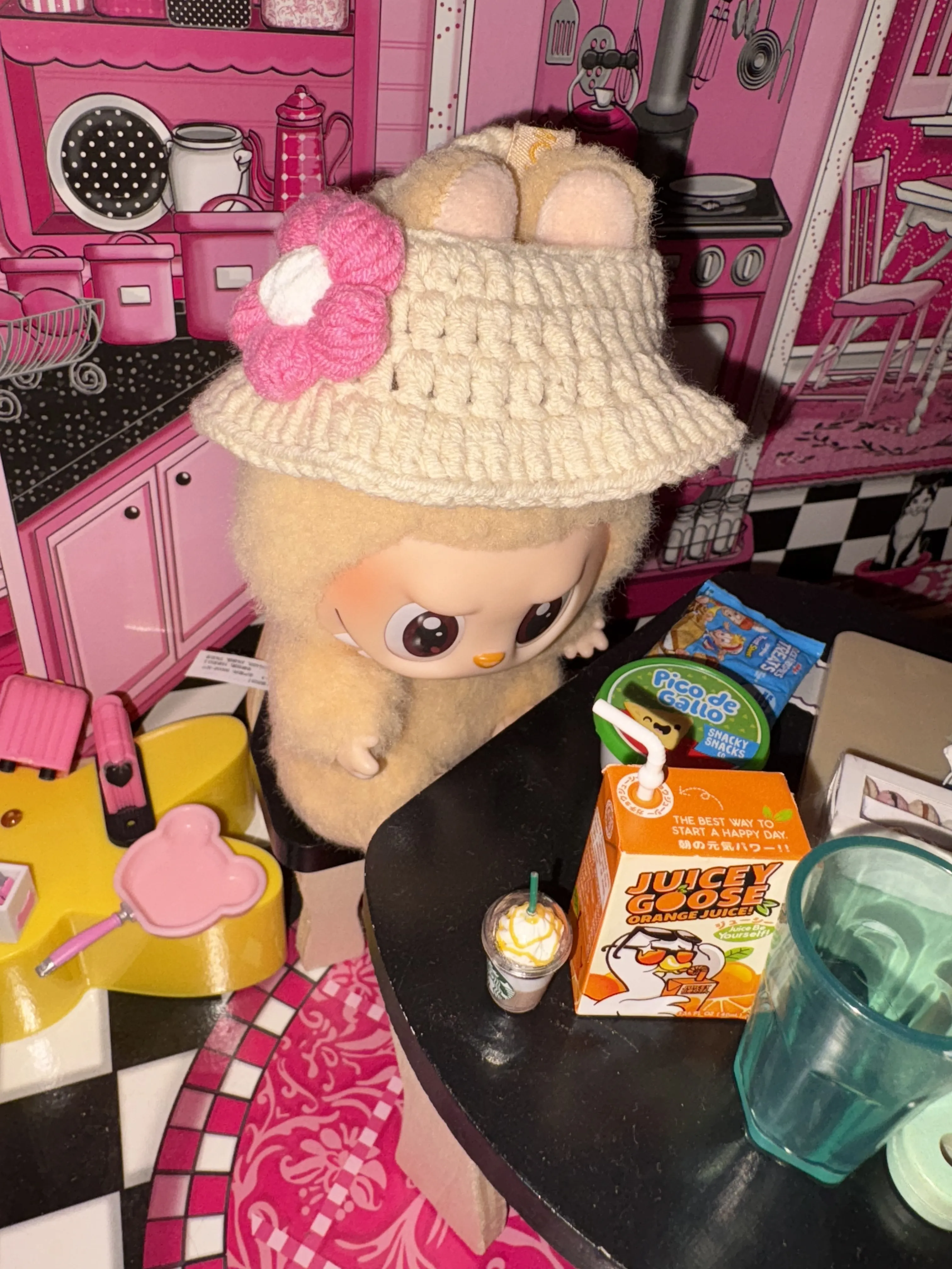 POP NOW:THE MONSTERS - Have a Seat Vinyl Plush Blind Box