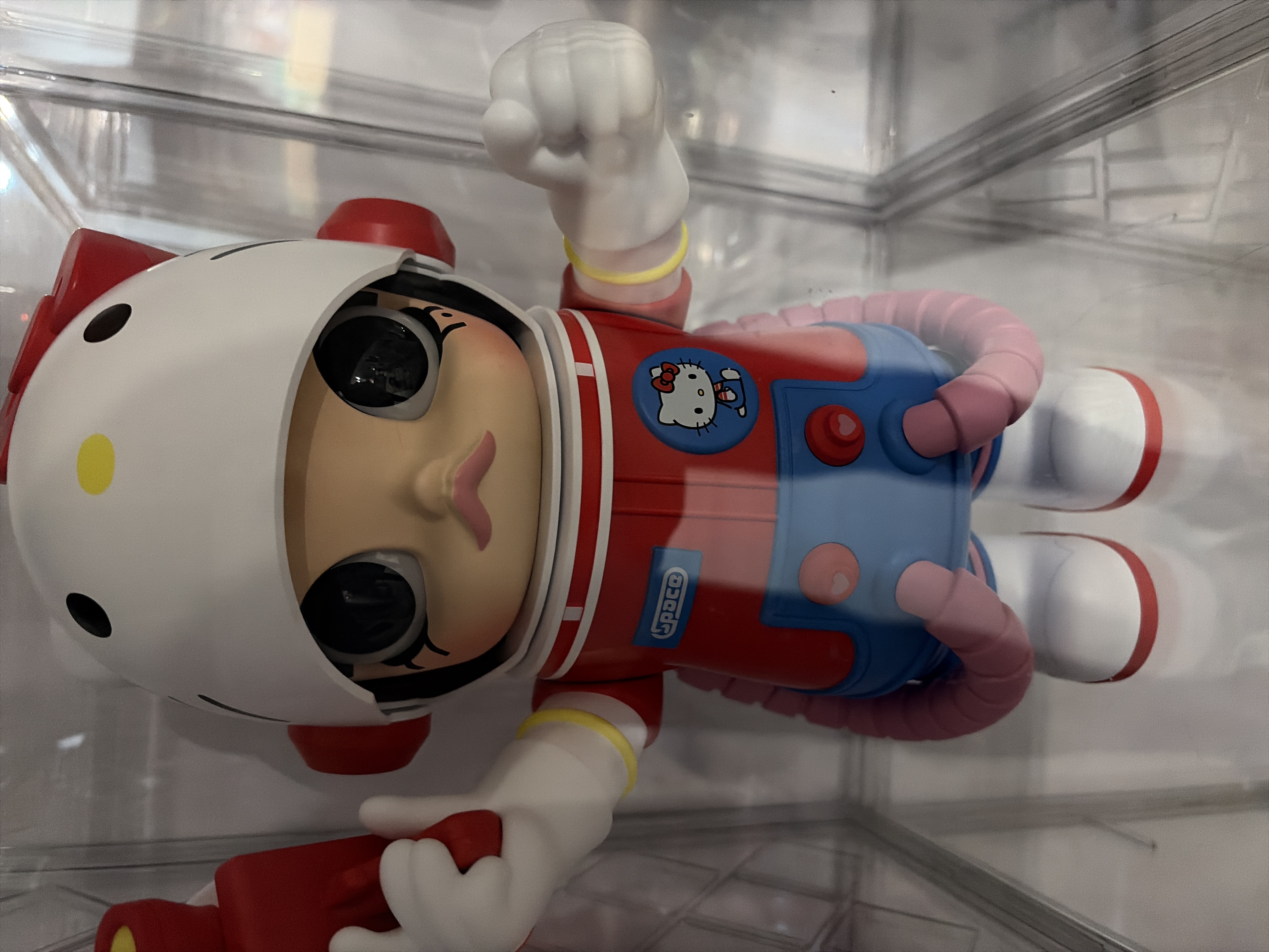 POPMART★MEGA SPACE MOLLY★ハローキティちゃん MEGA SPACE MOLLY 400% Sanrio Characters Series - POP MART (United