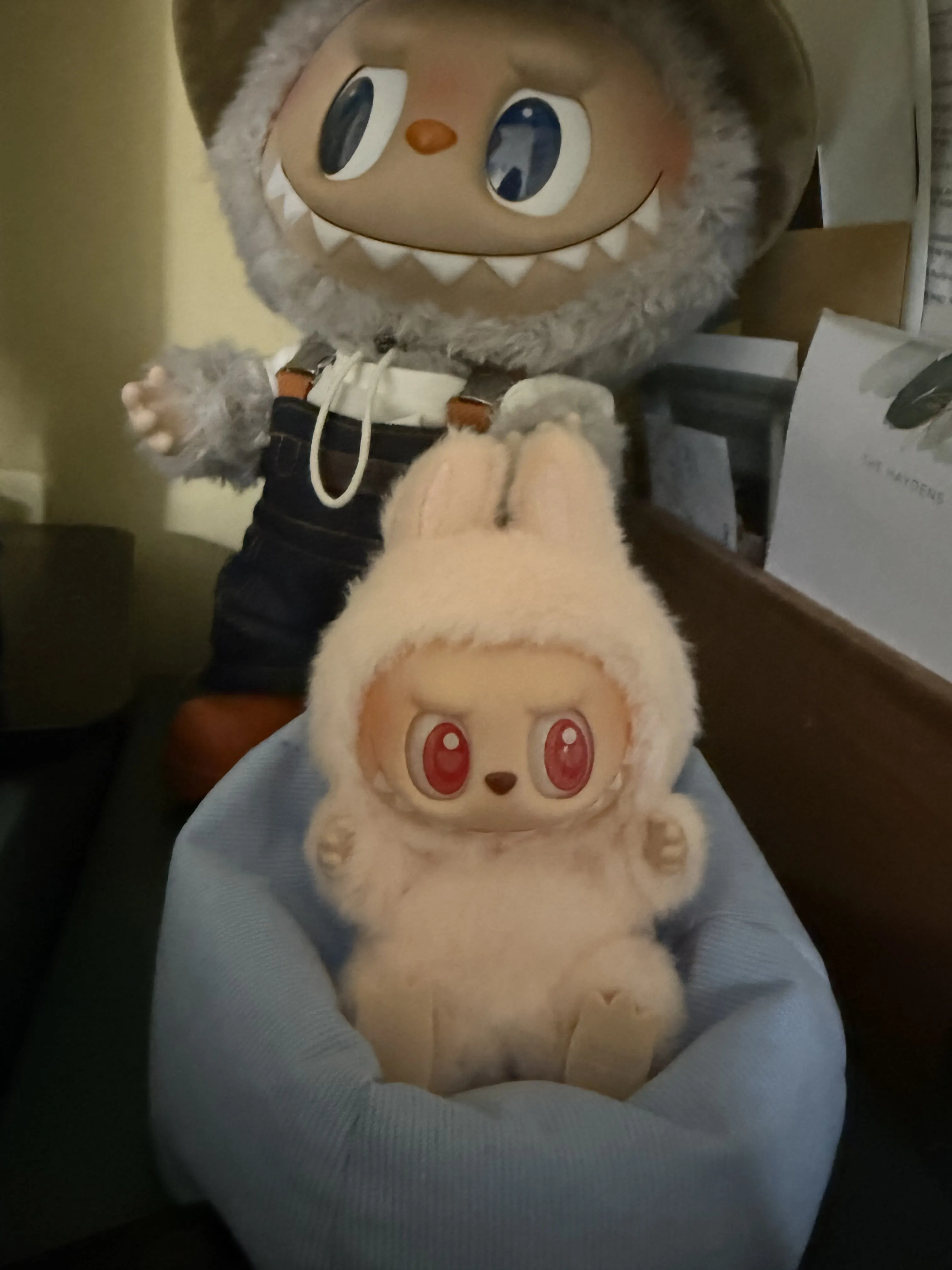 POP NOW:THE MONSTERS - Have a Seat Vinyl Plush Blind Box