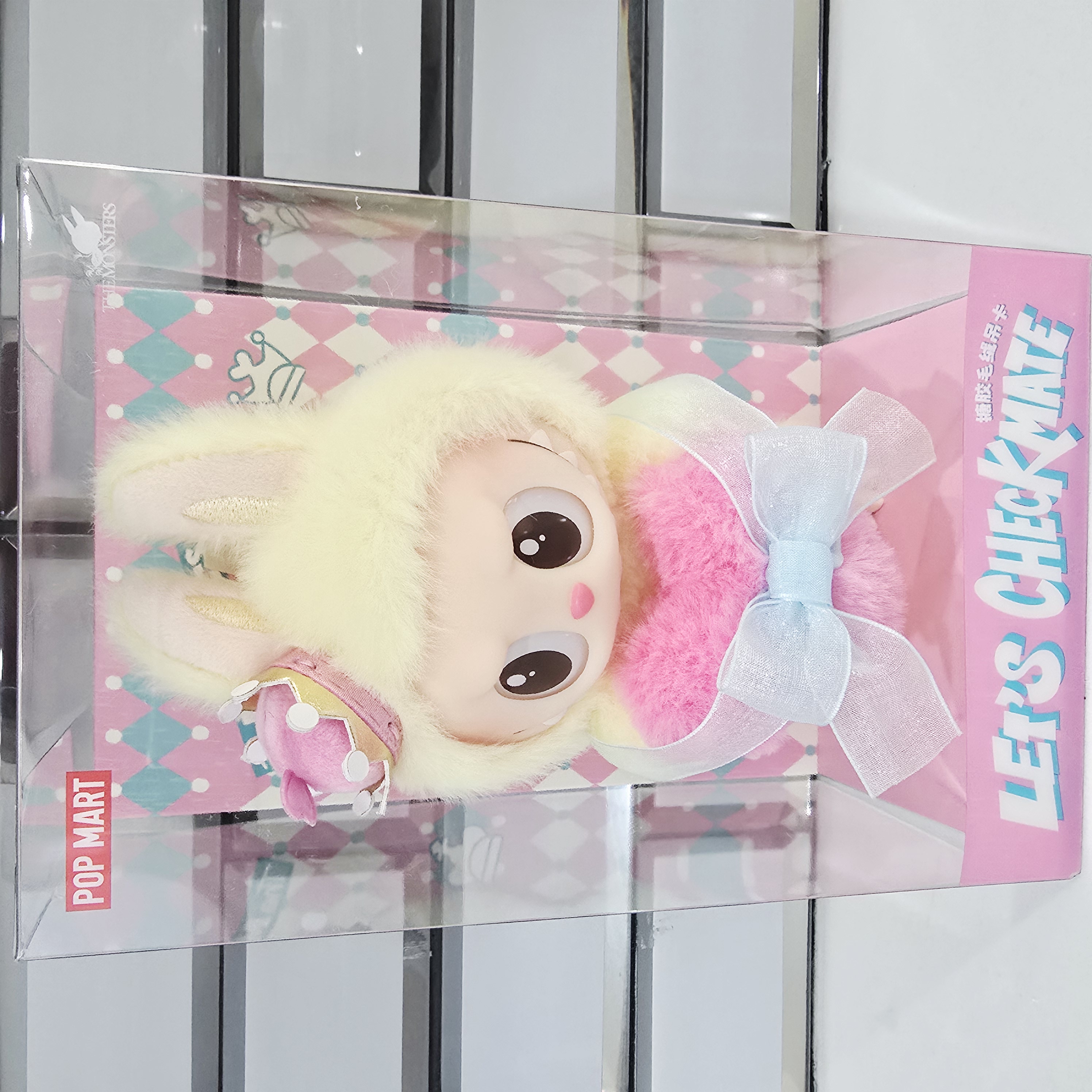 POP MART LET'S CHECKMATE クイーン フィギュア THE MONSTERS Let's Checkmate Series-Vinyl Plush Hanging Card