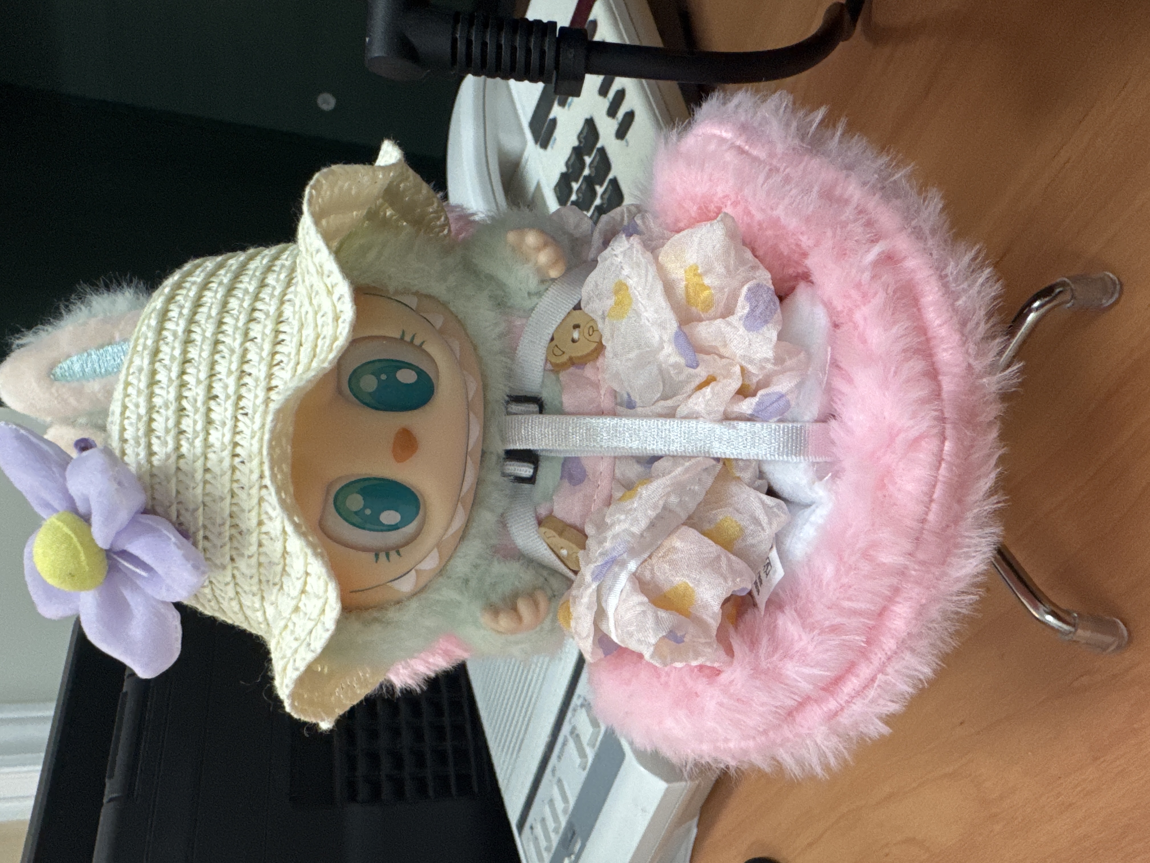 POP NOW:THE MONSTERS - Have a Seat Vinyl Plush Blind Box - POP