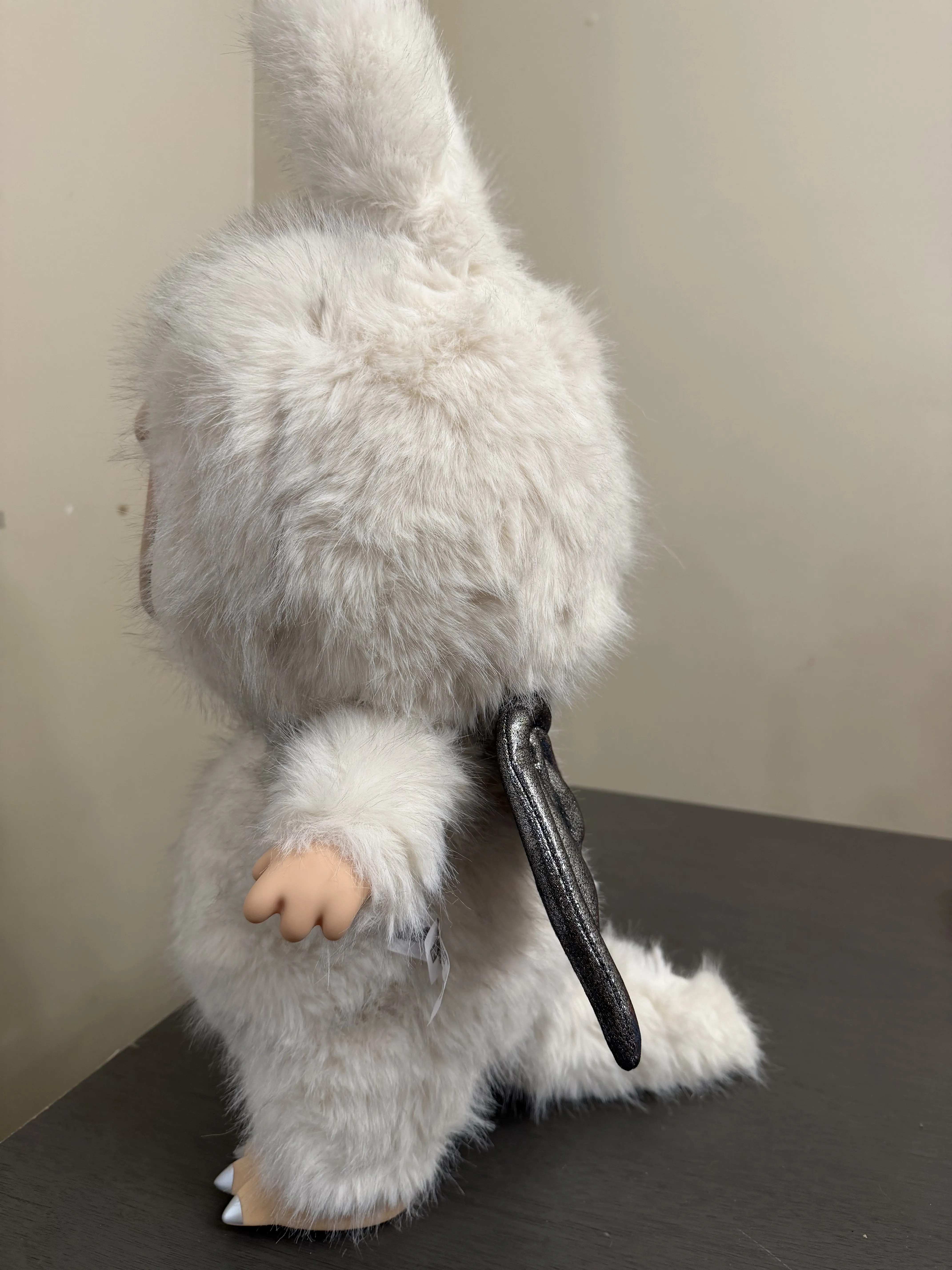 THE MONSTERS - ANGEL IN CLOUDS Vinyl Face Doll - POP MART (United