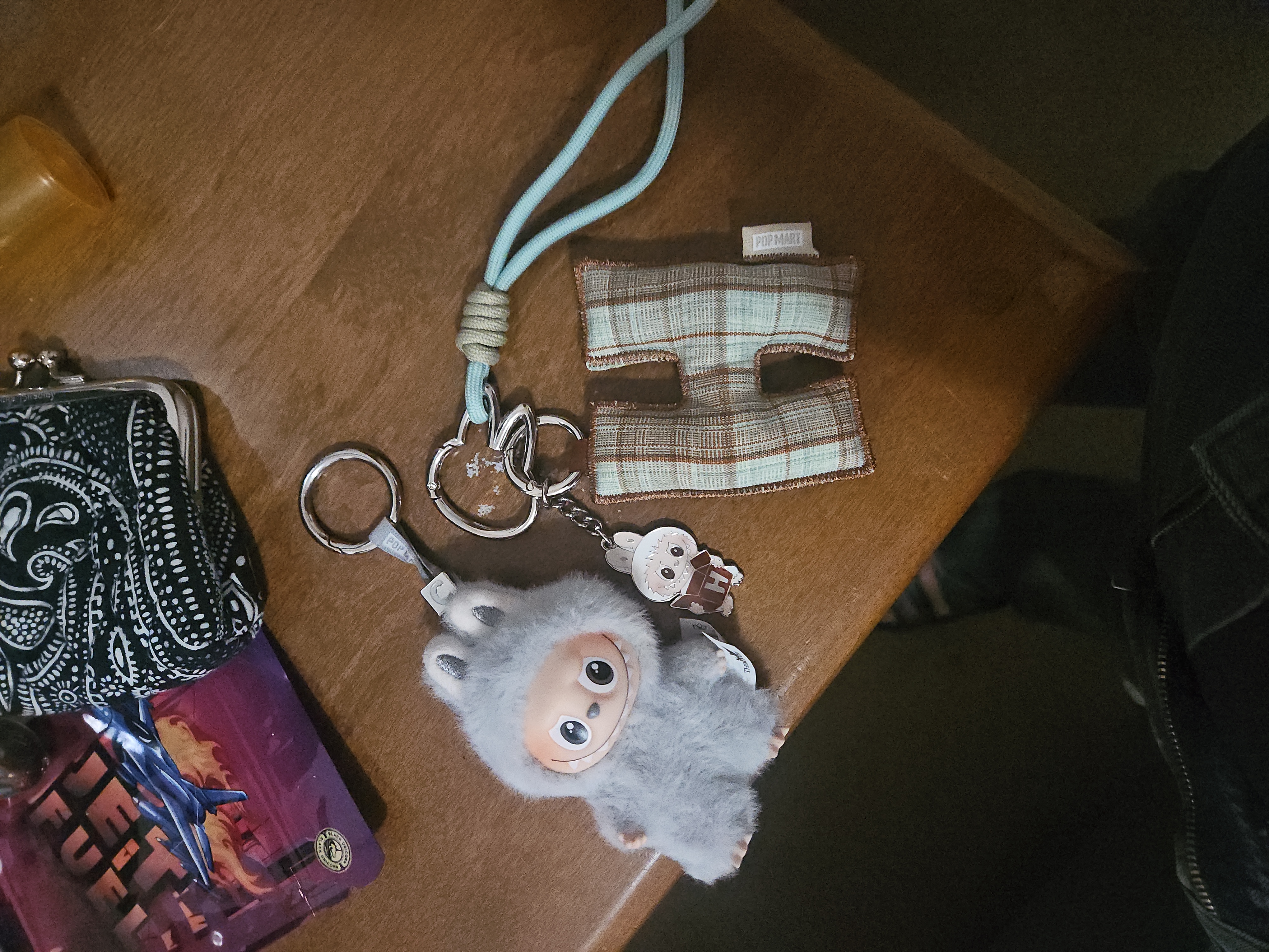 THE MONSTER PIN FOR LOVE SERIES - Vinyl Plush Pendant blind box