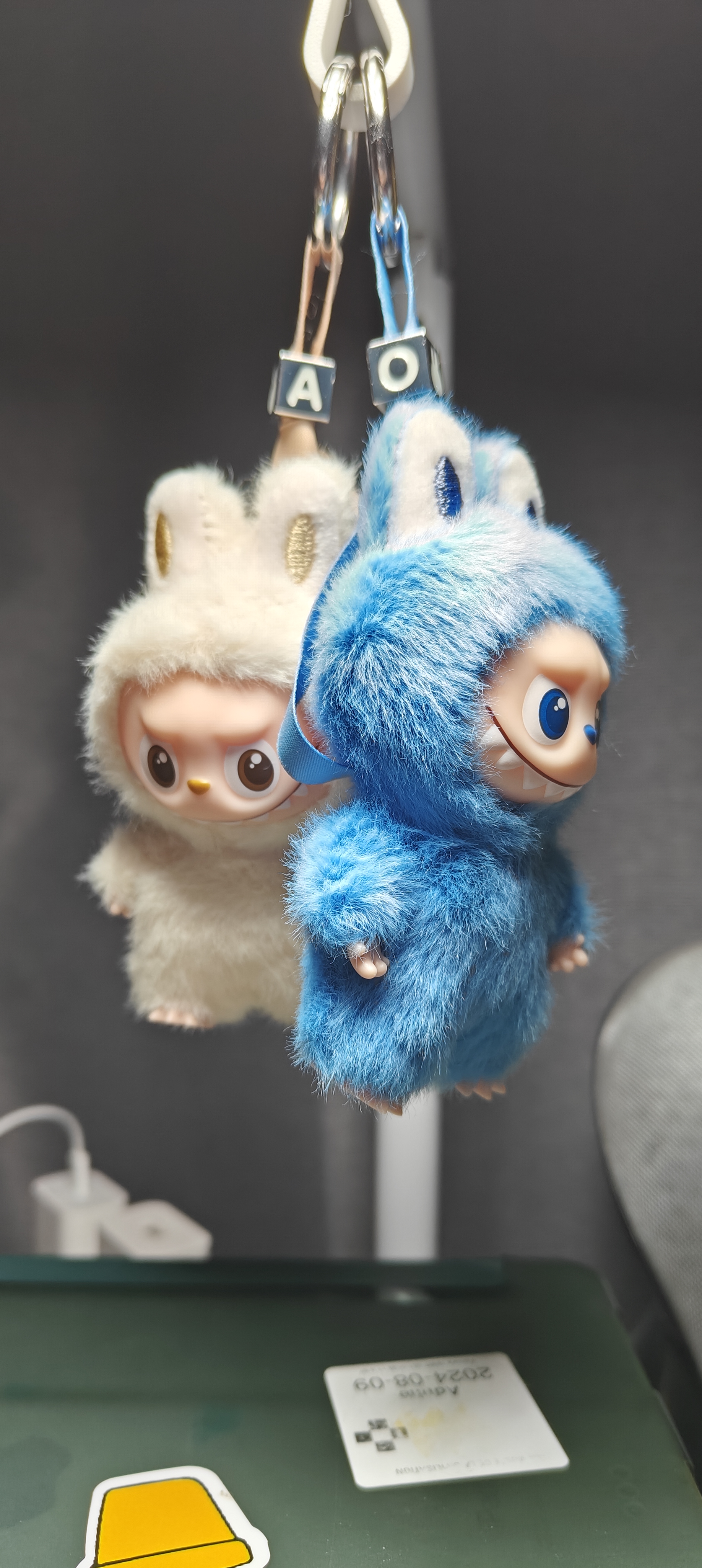 POP NOW:THE MONSTERS Pin for Love Series-Vinyl Plush Pendant Blind