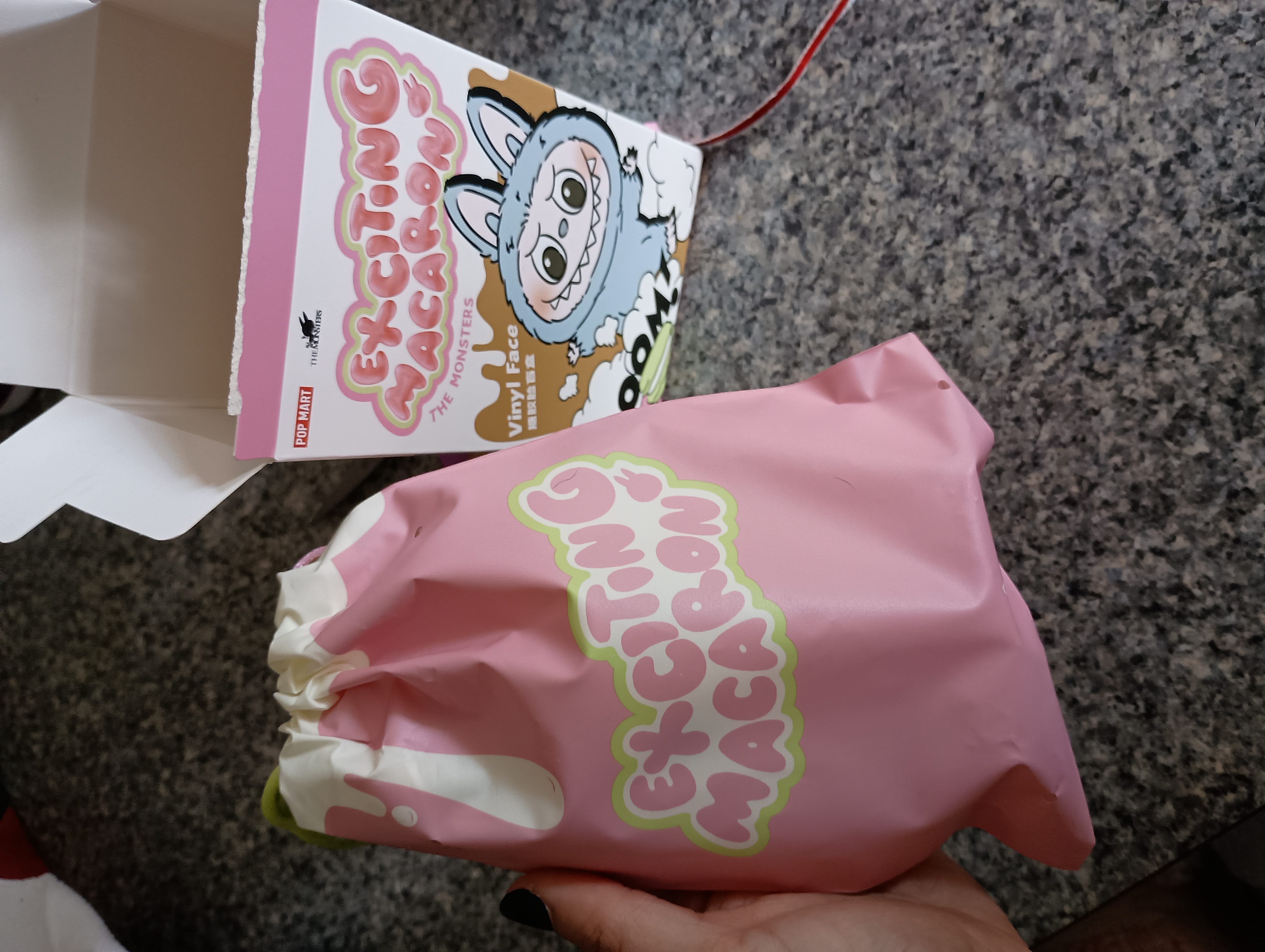 POP NOW:THE MONSTERS - Tasty Macarons Vinyl Face Blind Box - POP