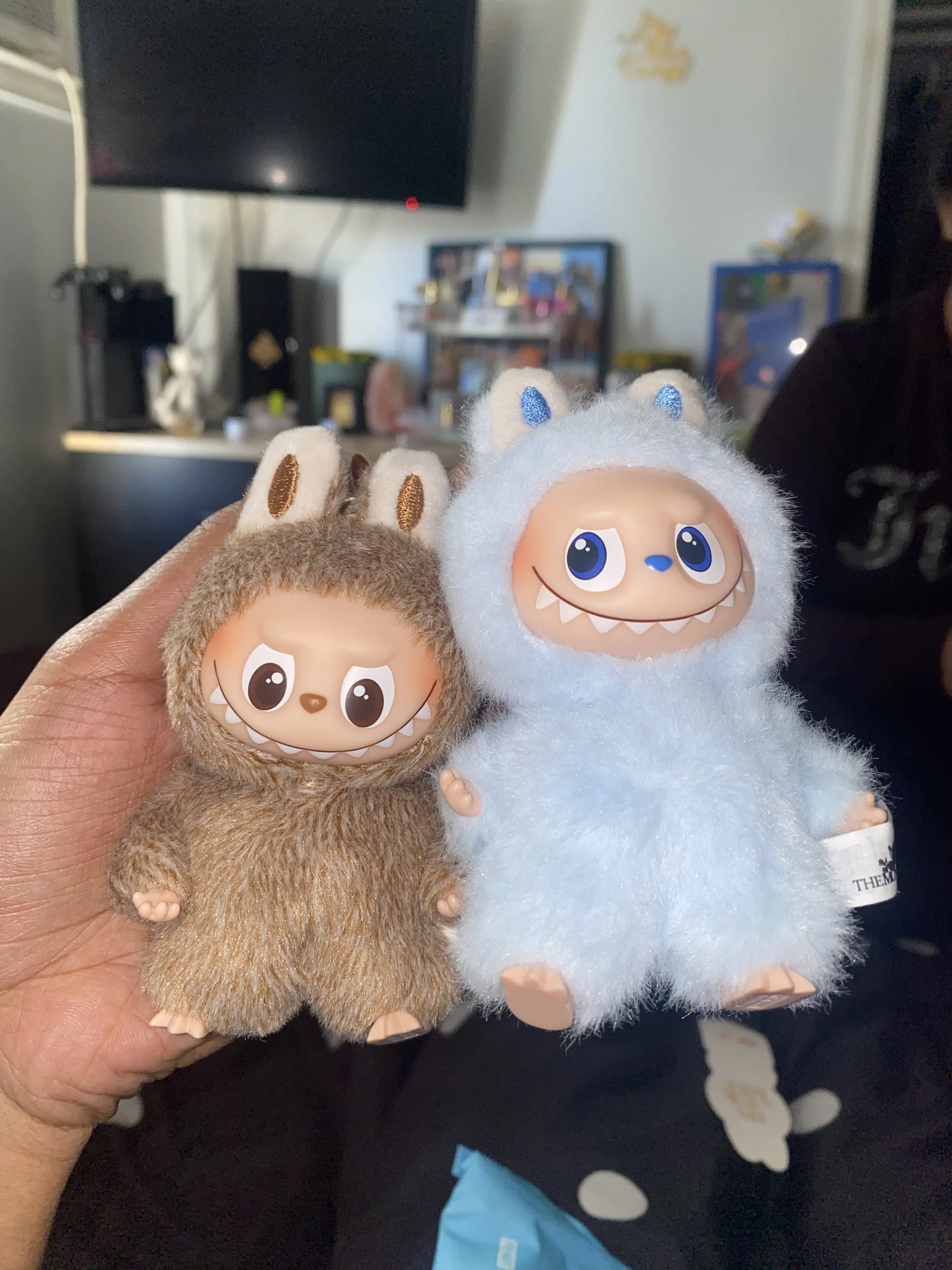 THE MONSTER PIN FOR LOVE SERIES - Vinyl Plush Pendant blind box