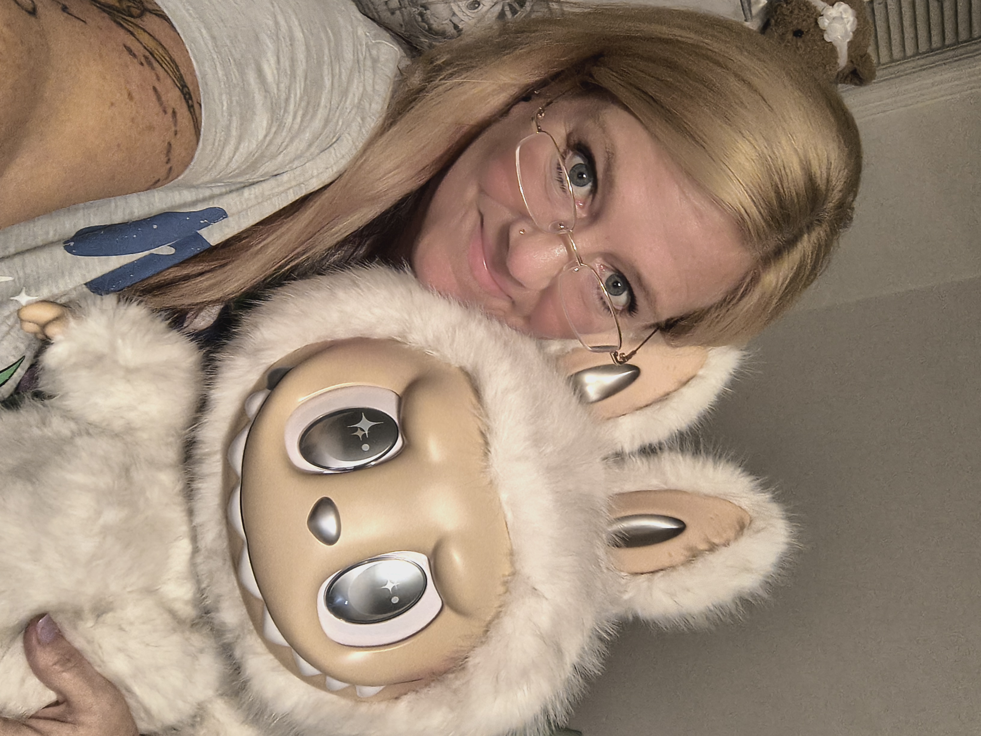 THE MONSTERS - ANGEL IN CLOUDS Vinyl Face Doll - POP MART (United